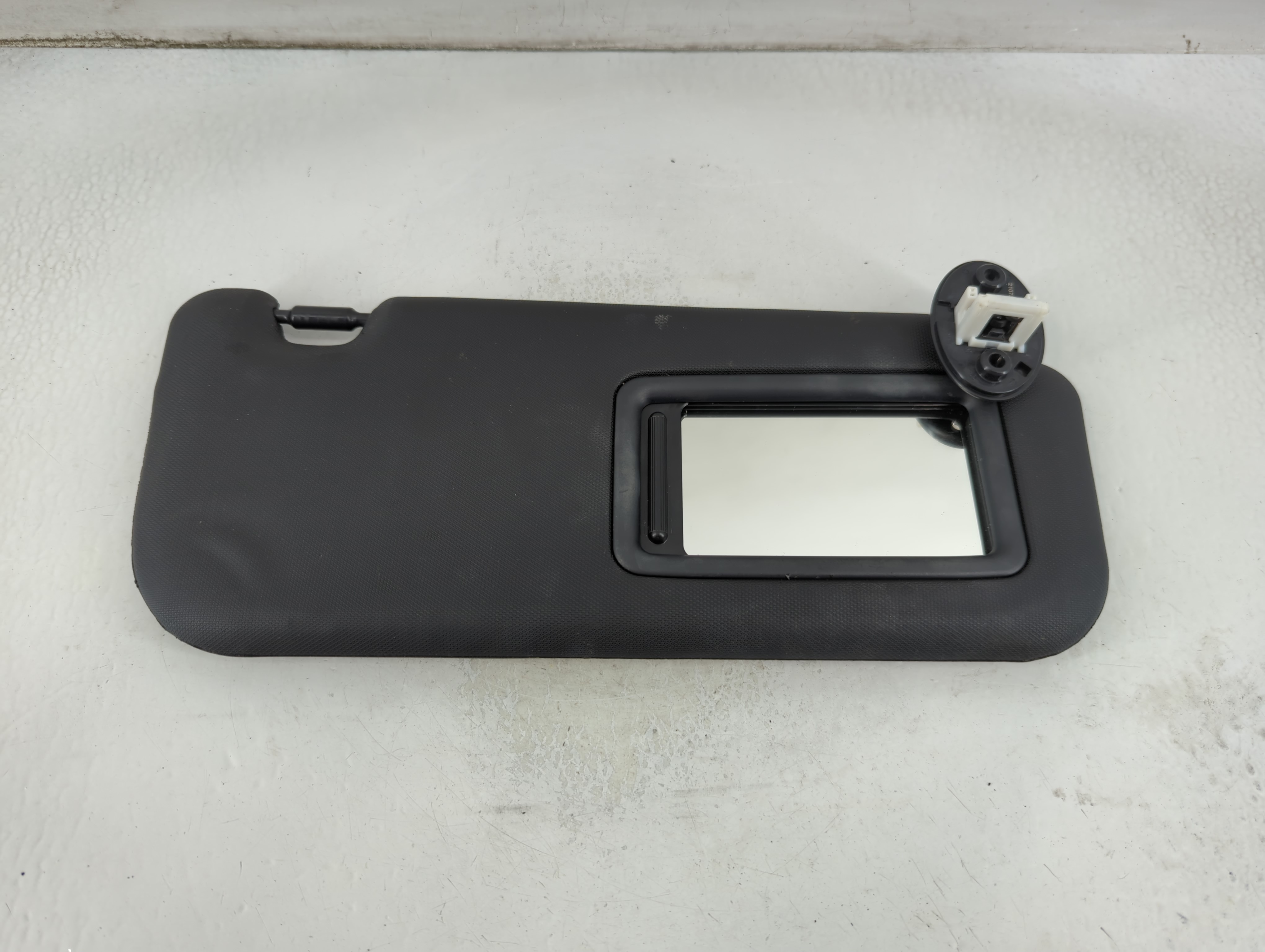 2019-2022 Toyota Corolla Passenger Sun Visor Mirror Right Sunvisor Black 916424 - Oemusedautoparts1.com