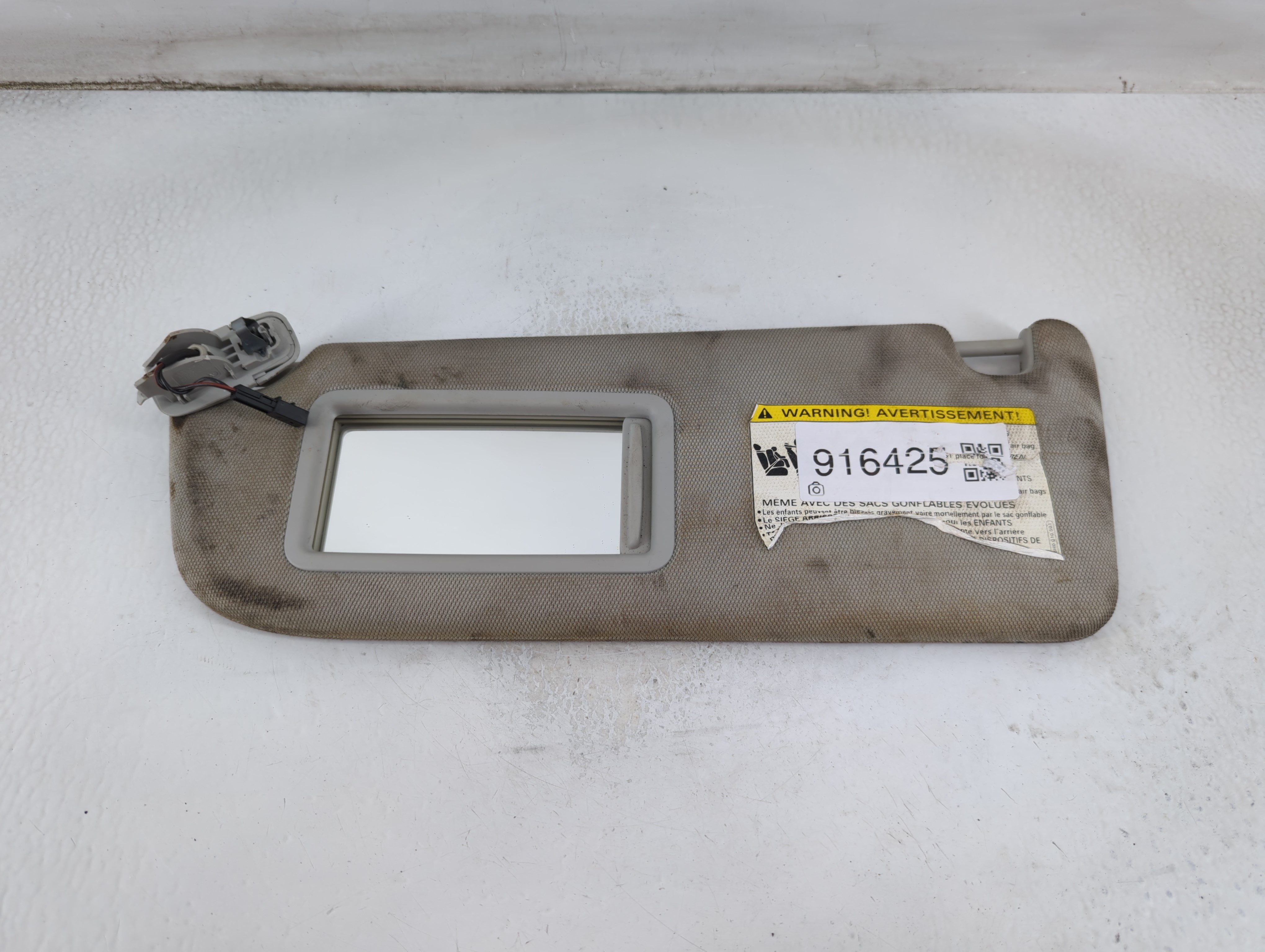 2016-2018 Audi A7 Passenger Sun Visor Mirror Right Sunvisor Grey 916425 - Oemusedautoparts1.com