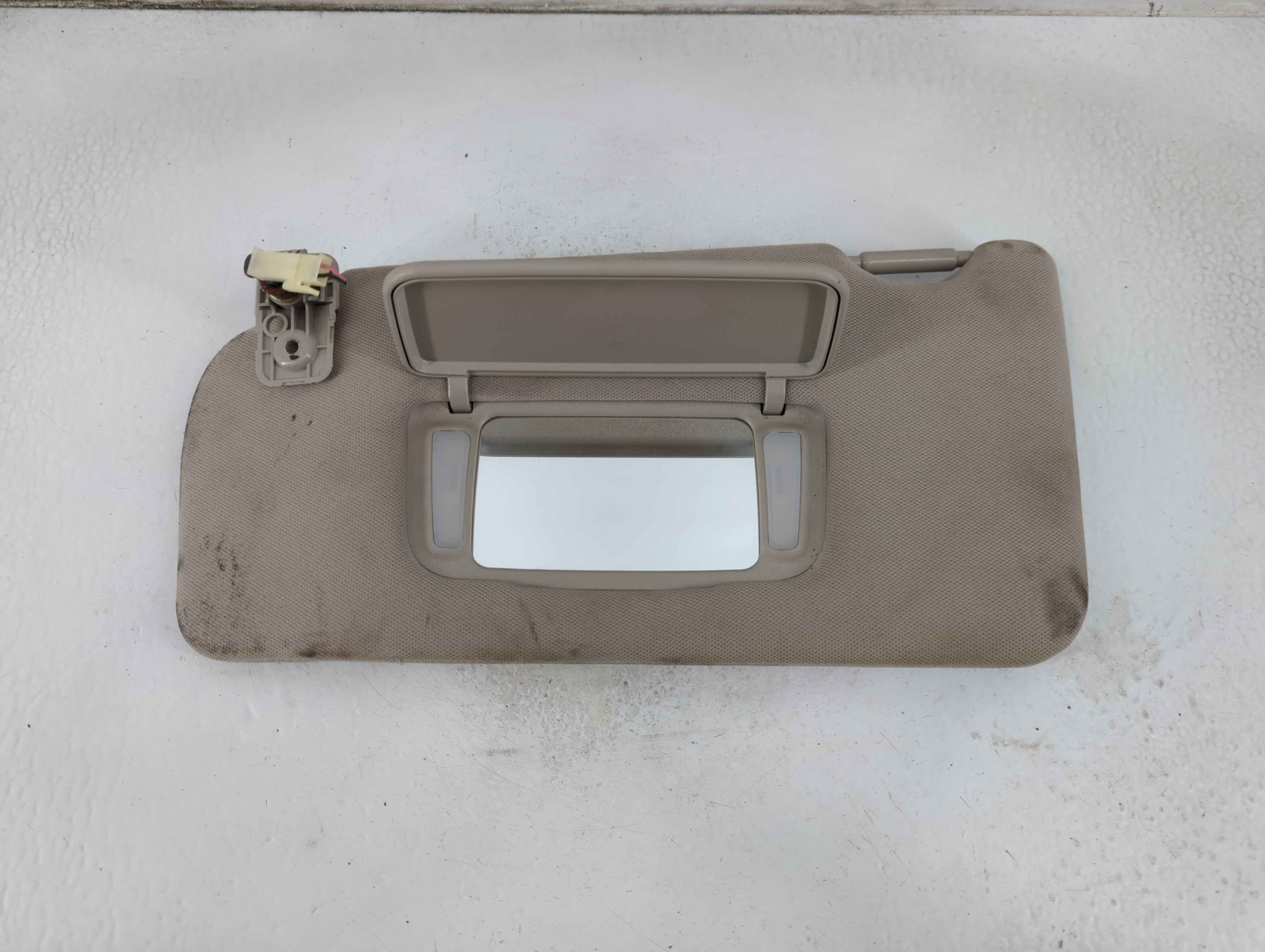 2010-2012 Nissan Altima Driver Sun Visor Mirror Left Sunvisor Gray 916439 - Oemusedautoparts1.com