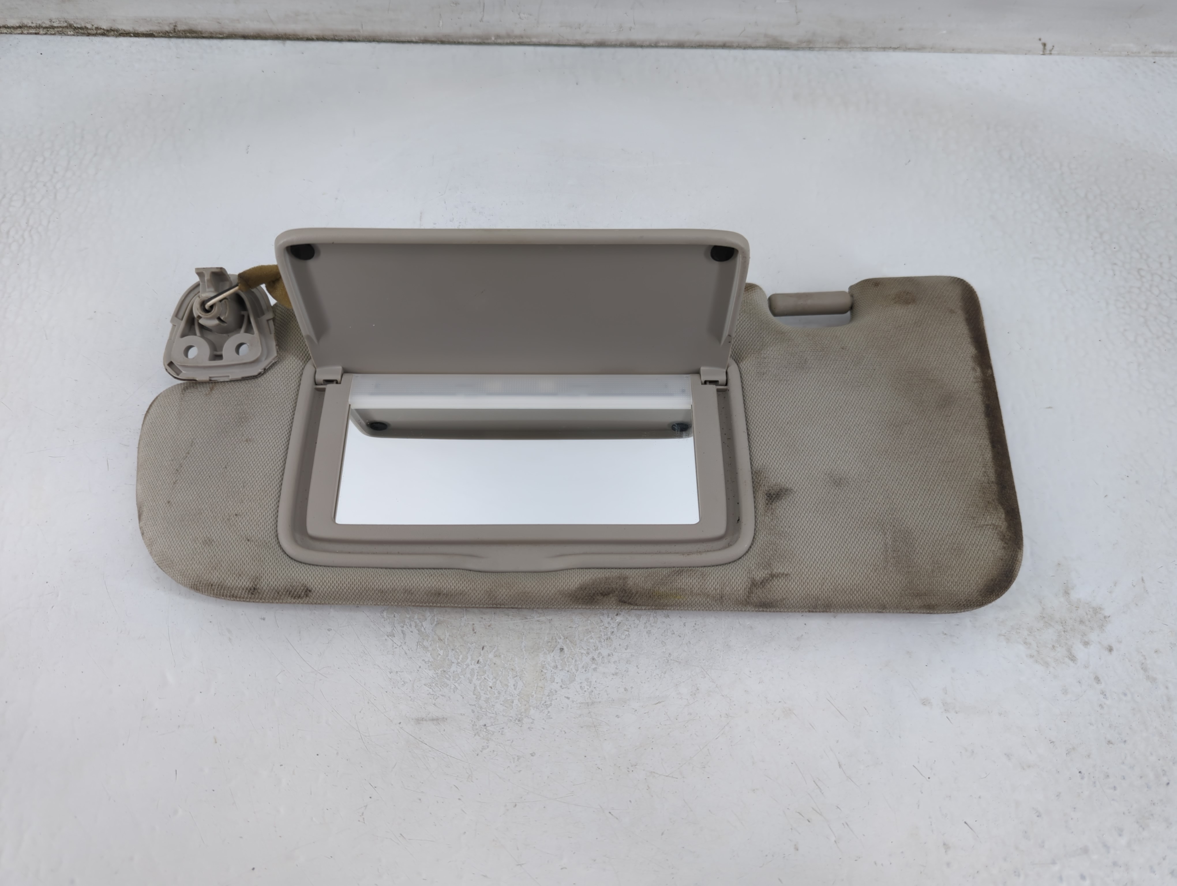 2014-2020 Infiniti Q50 Driver Sun Visor Mirror Left Sunvisor Gray 916449 - Oemusedautoparts1.com