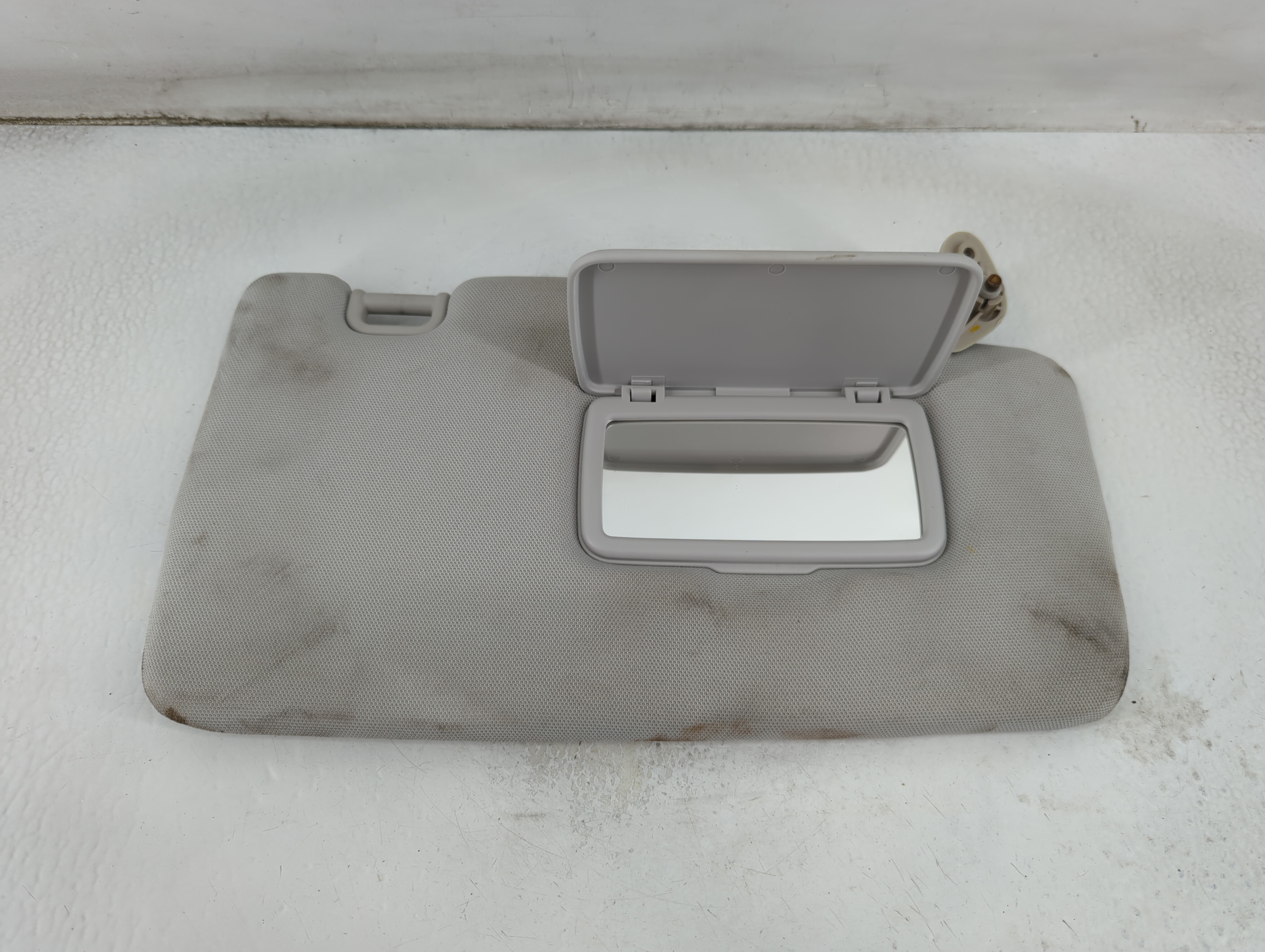 2014-2016 Subaru Forester Passenger Sun Visor Mirror Right Sunvisor Ivory 916451 - Oemusedautoparts1.com