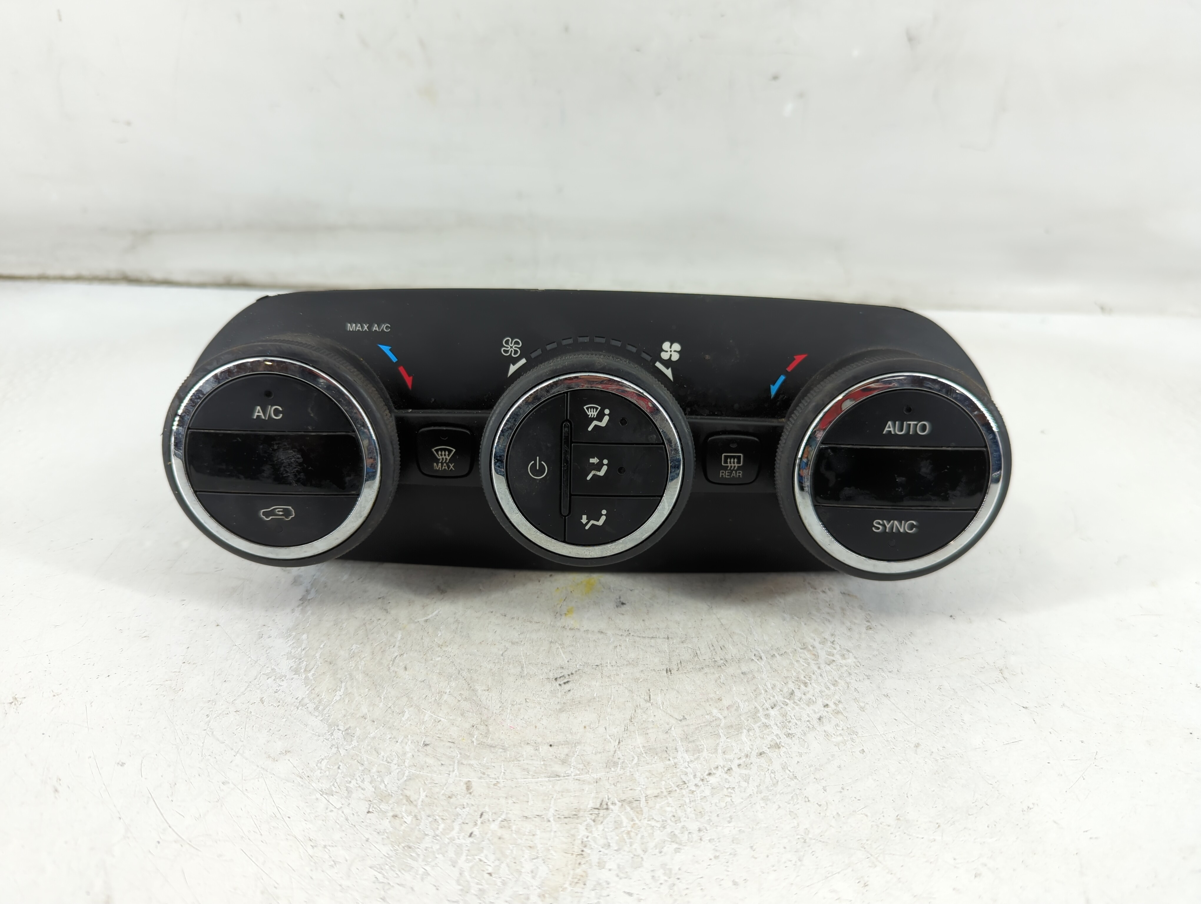 2015-2017 Jeep Renegade Ac Heater Climate Control 838742z|07356377170 916562 - Oemusedautoparts1.com