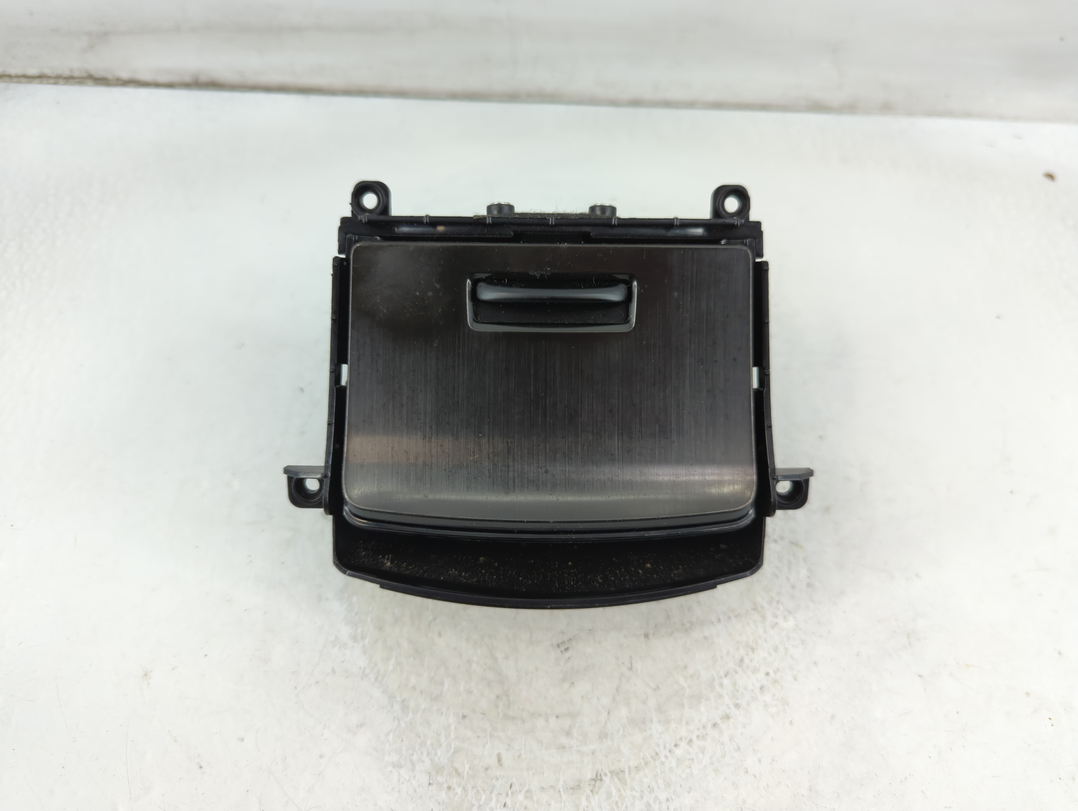 2015-2016 Hyundai Genesis Ac Heater Climate Control 96120-2m700 916575 - Oemusedautoparts1.com