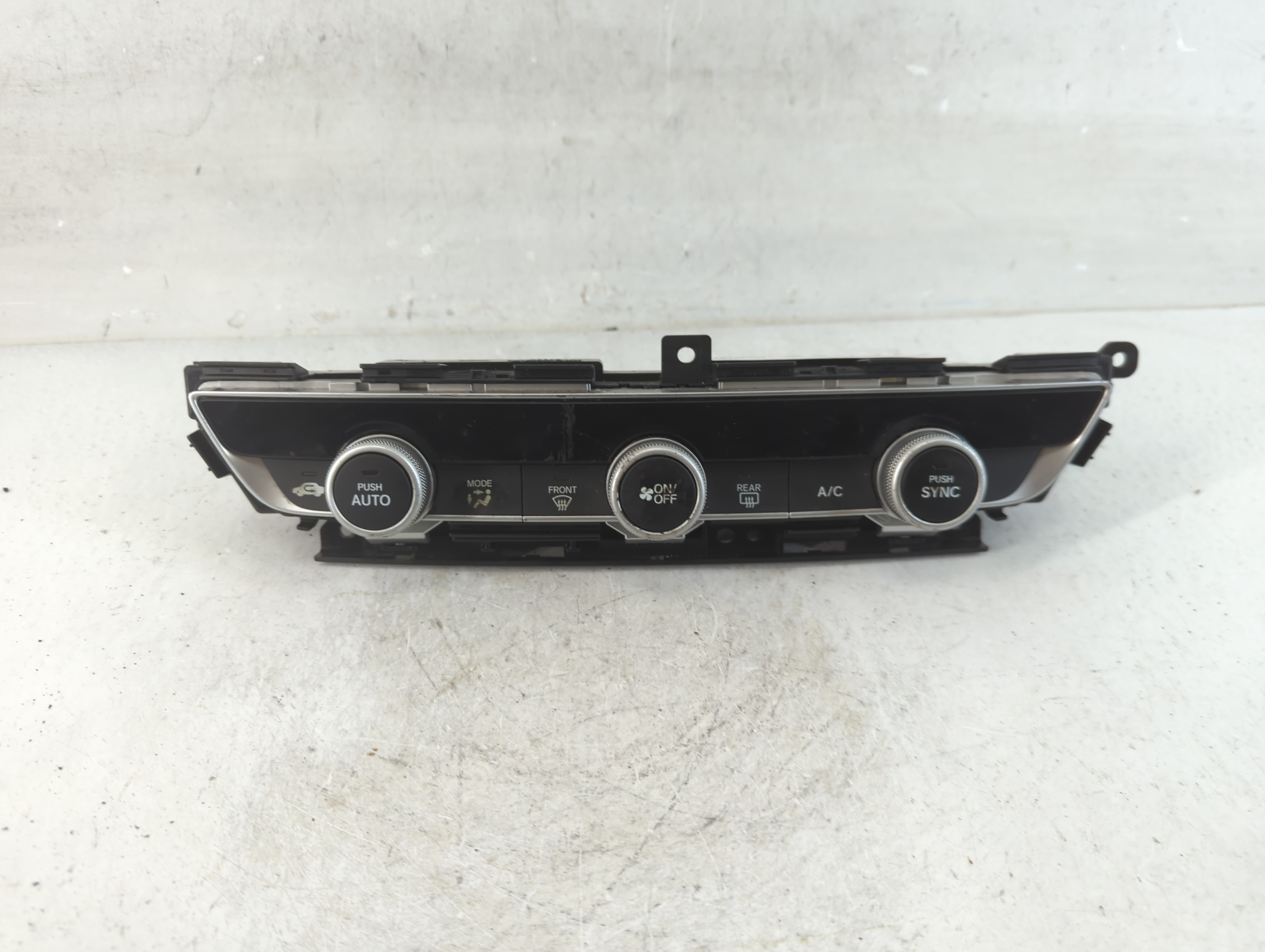 Picture of 2018-2020 Honda Accord Ac Heater Climate Control Temperature Oem 916583