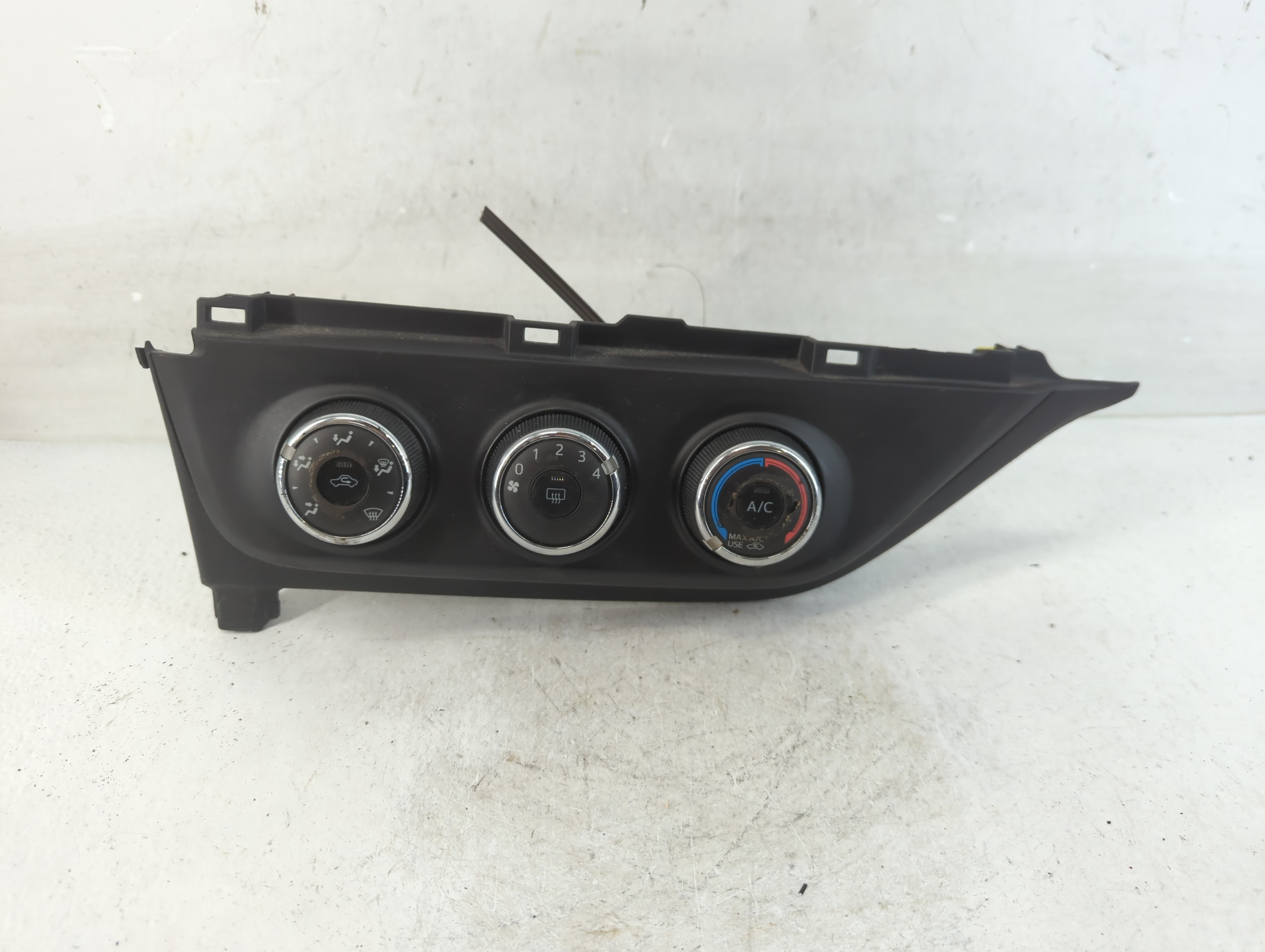 2014-2019 Toyota Corolla Ac Heater Climate Control 916622 - Oemusedautoparts1.com