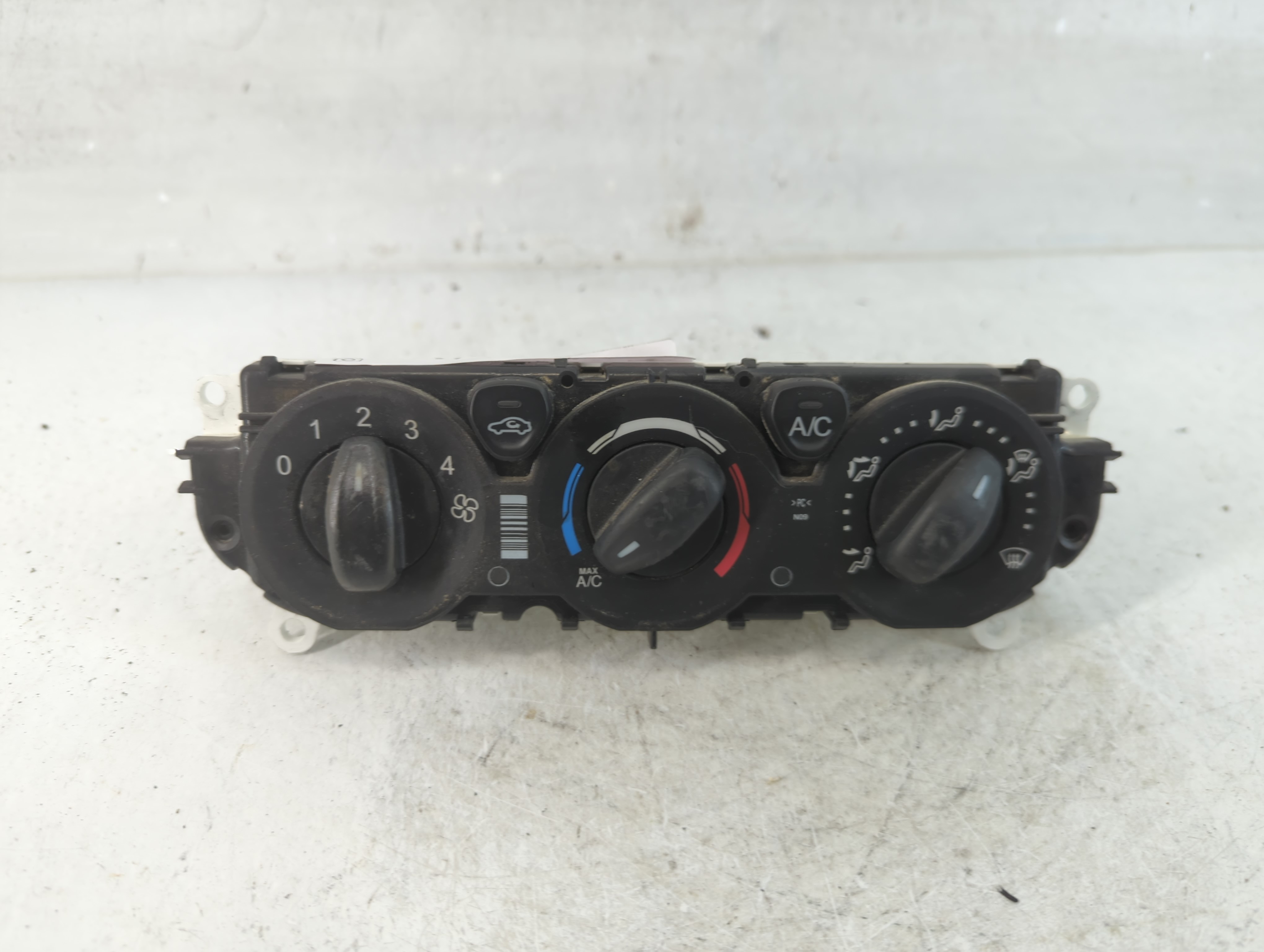 2015-2019 Ford Transit-250 Ac Heater Climate Control Bk2t 18549 916628 - Oemusedautoparts1.com