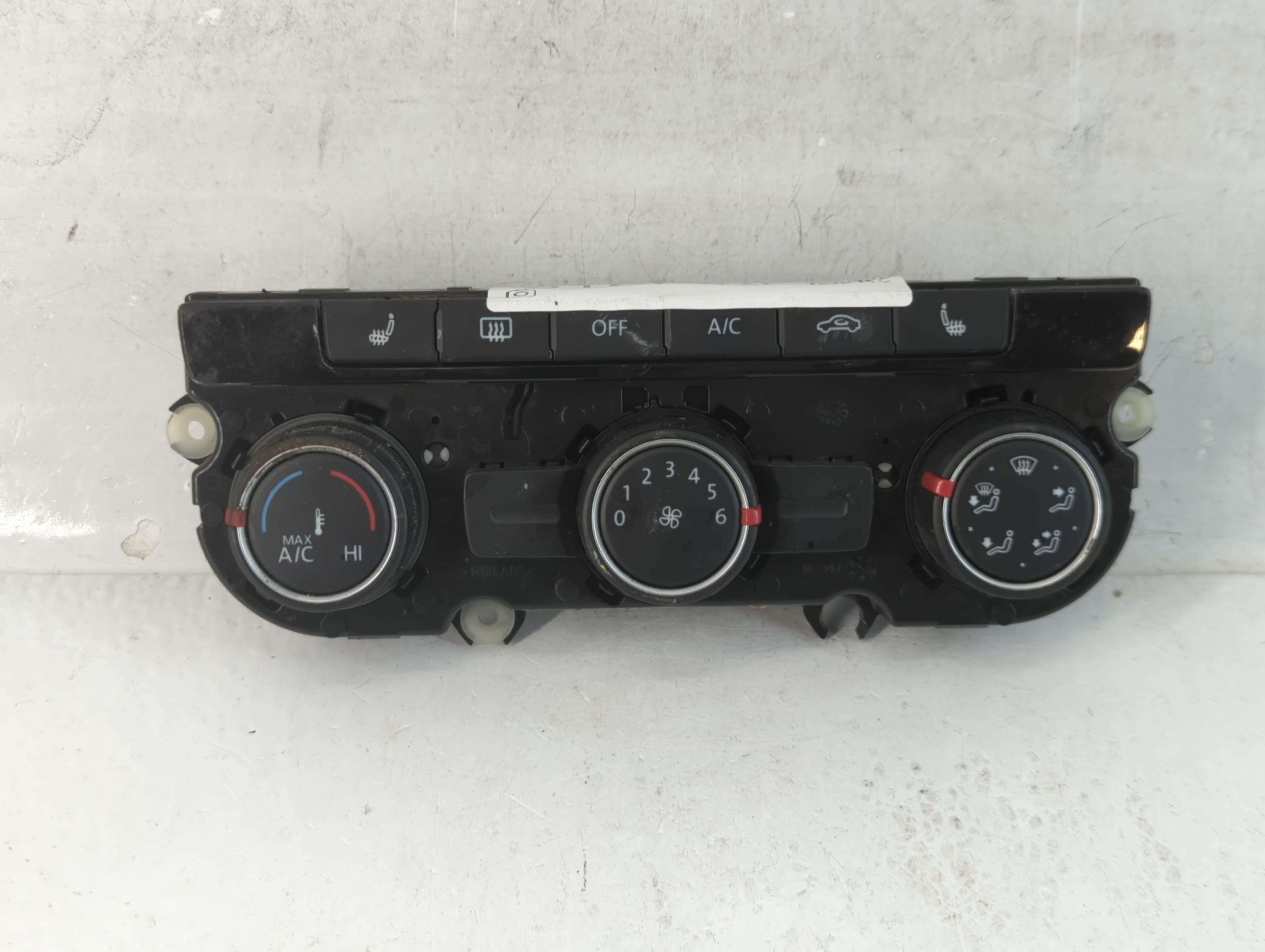 2013-2015 Volkswagen Passat Ac Heater Climate Control 5hb 111 77-07 916644 - Oemusedautoparts1.com