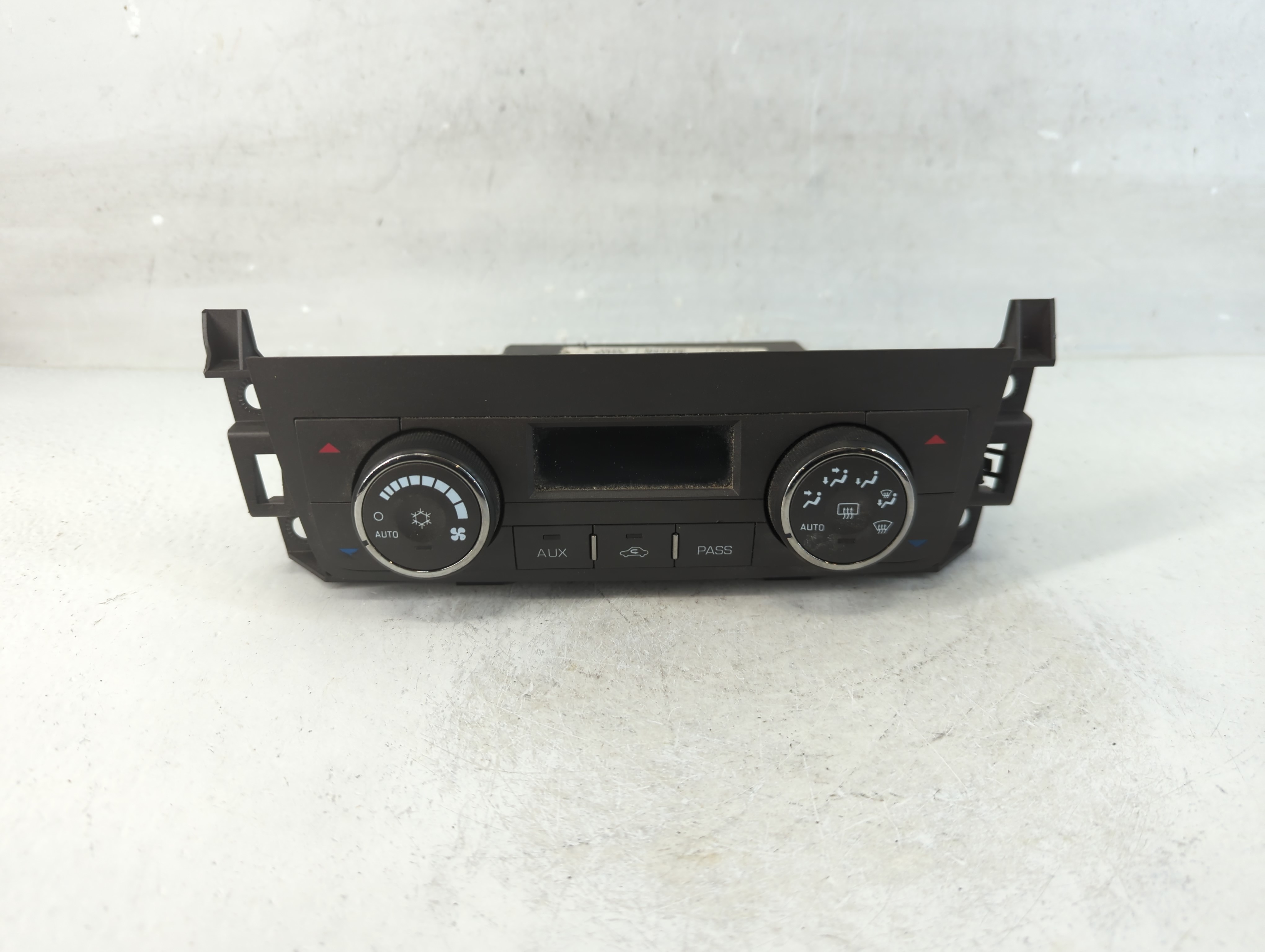 2007-2011 Cadillac Dts Ac Heater Climate Control 25839377 916664 - Oemusedautoparts1.com