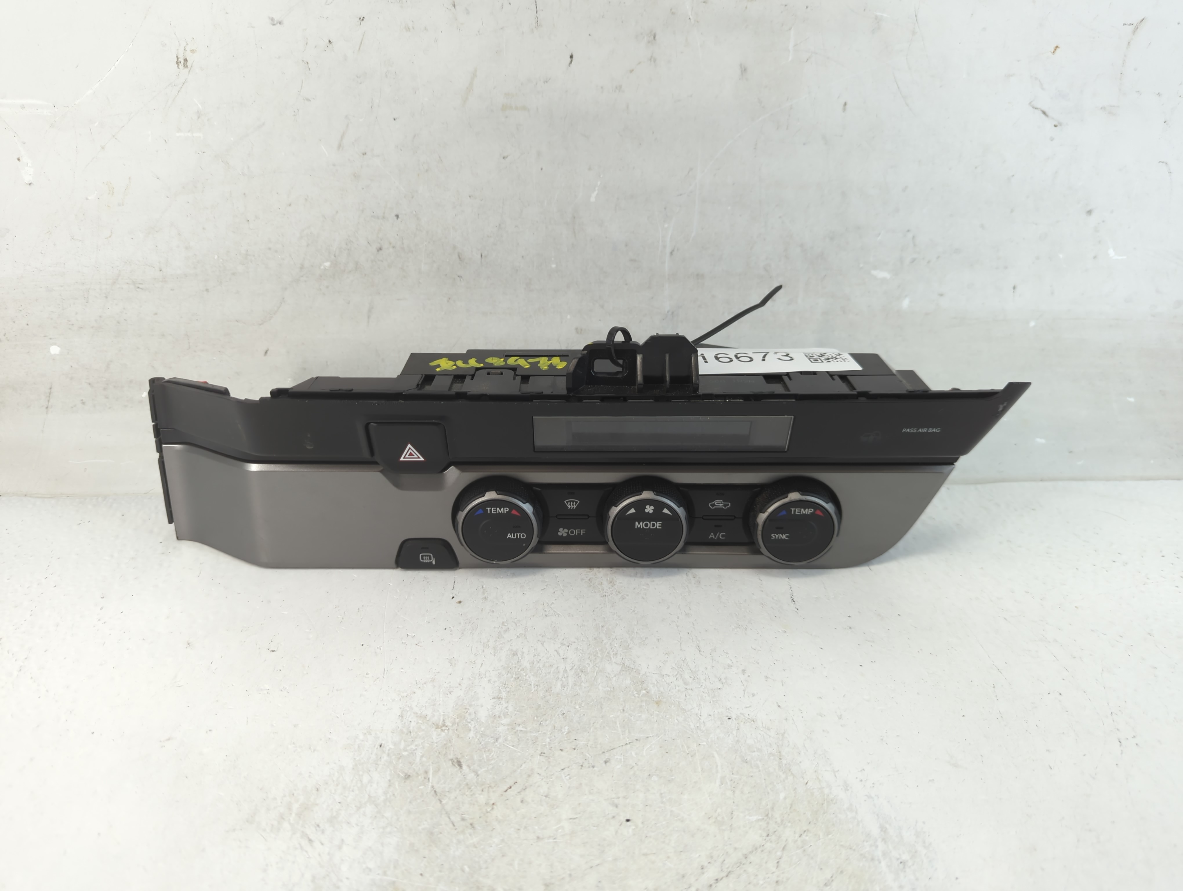 2016-2022 Toyota Tacoma Ac Heater Climate Control 75h452 916673 - Oemusedautoparts1.com