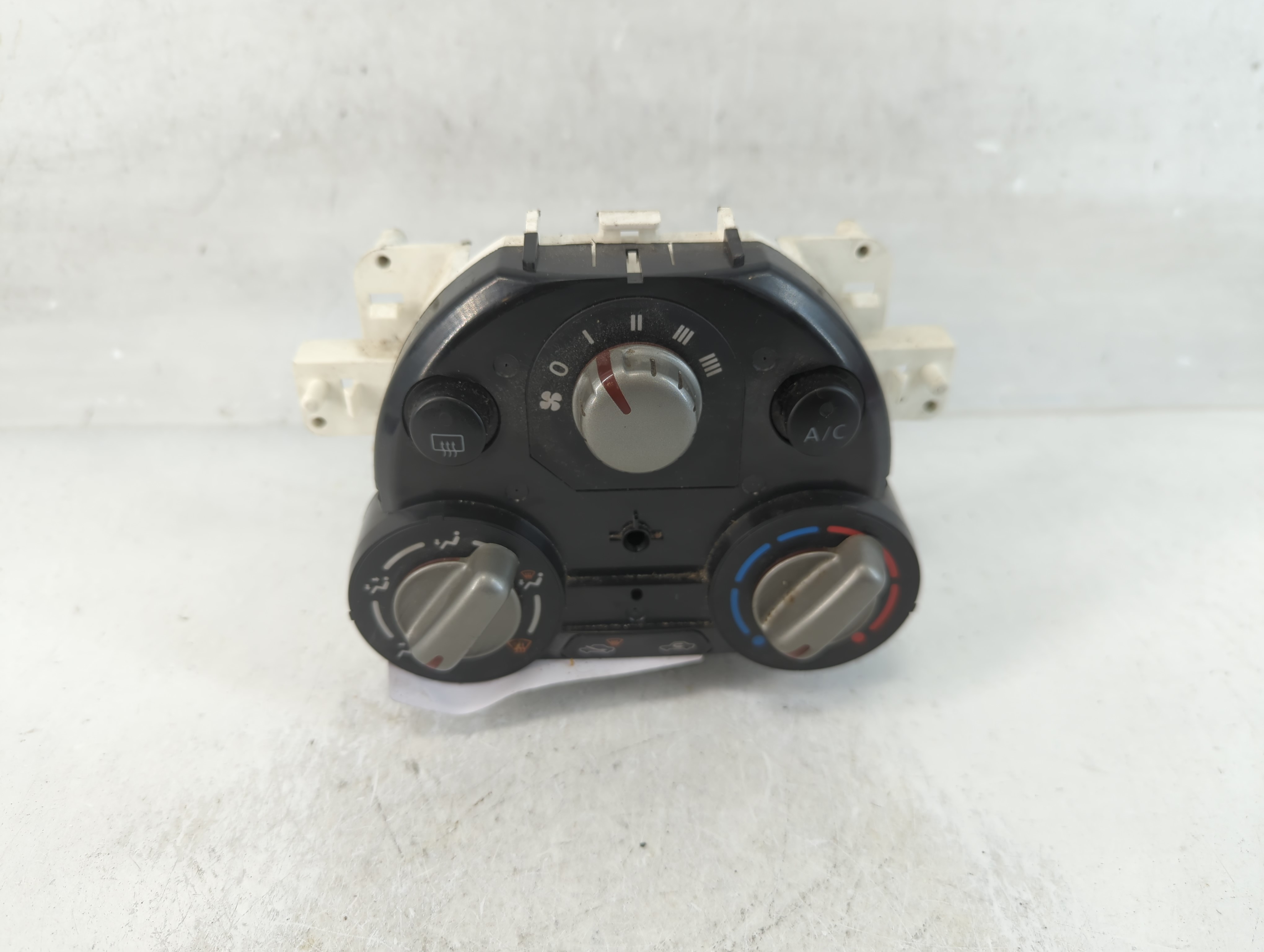 2012-2013 Nissan Versa Ac Heater Climate Control 27510 00024 916675 - Oemusedautoparts1.com