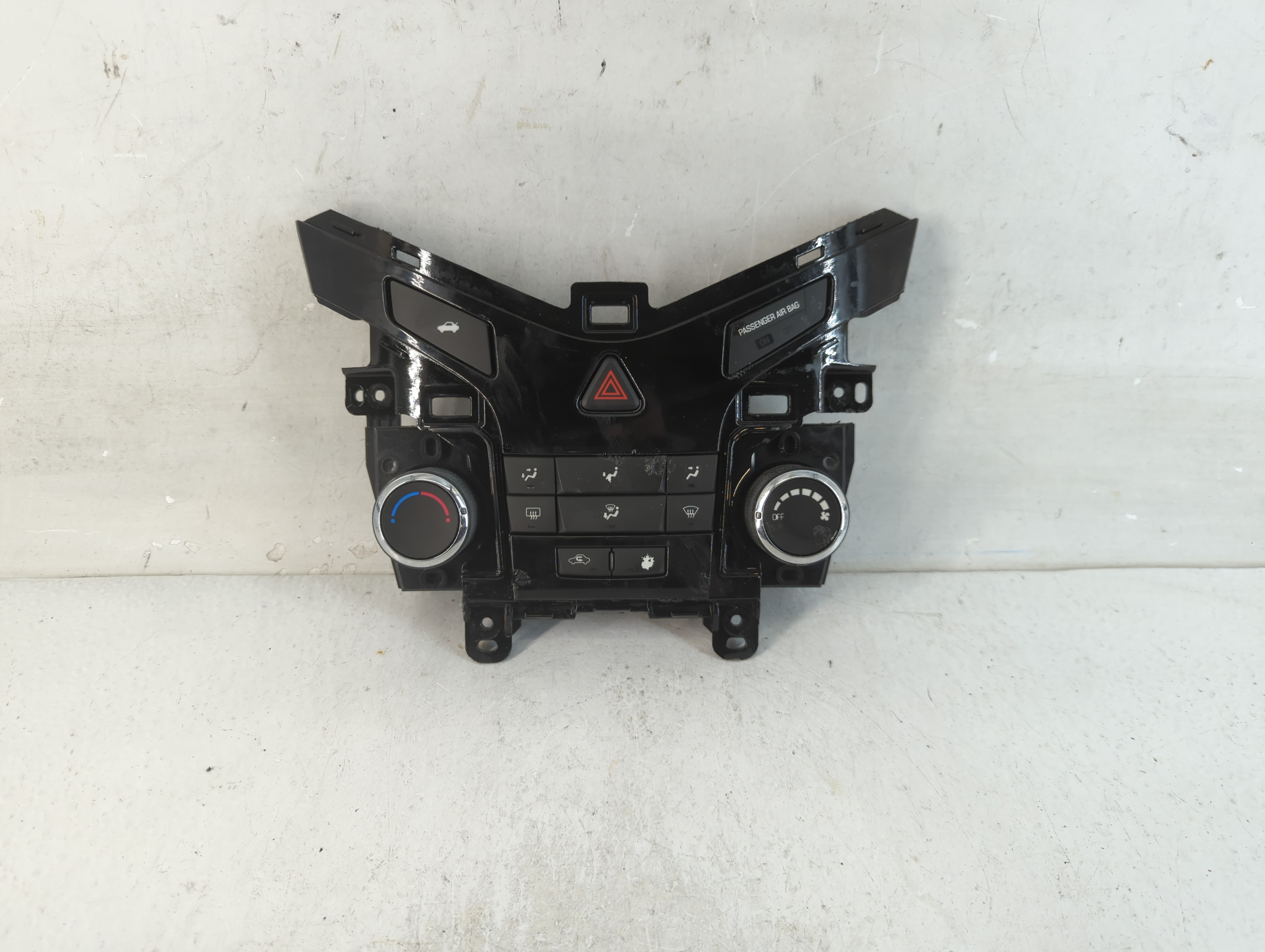 2012-2016 Chevrolet Cruze Ac Heater Climate Control 95146207 916711 - Oemusedautoparts1.com