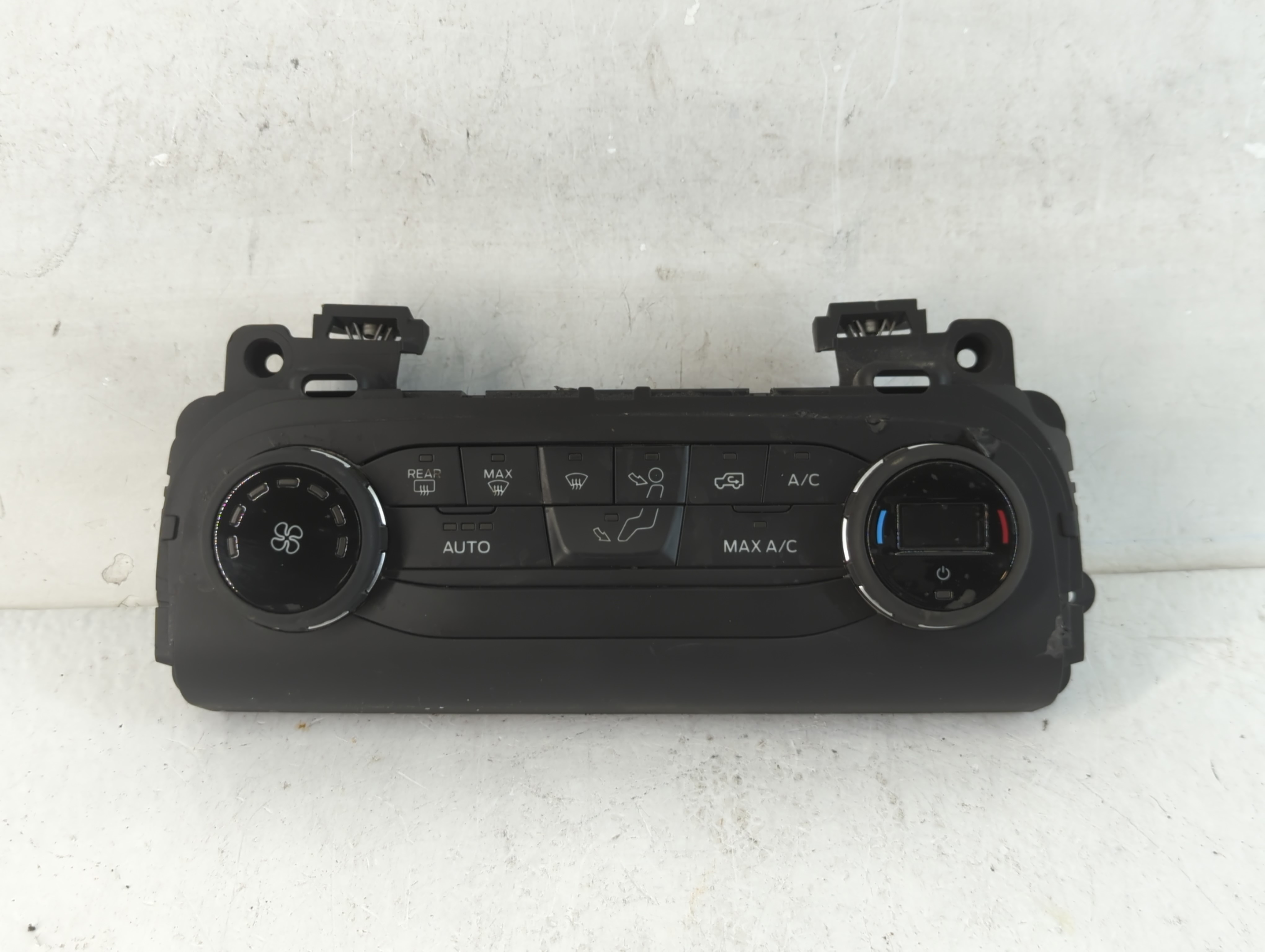 2021-2021 Ford Bronco Ac Heater Climate Control 12931121|m1pt-18c612-jd 916713 - Oemusedautoparts1.com