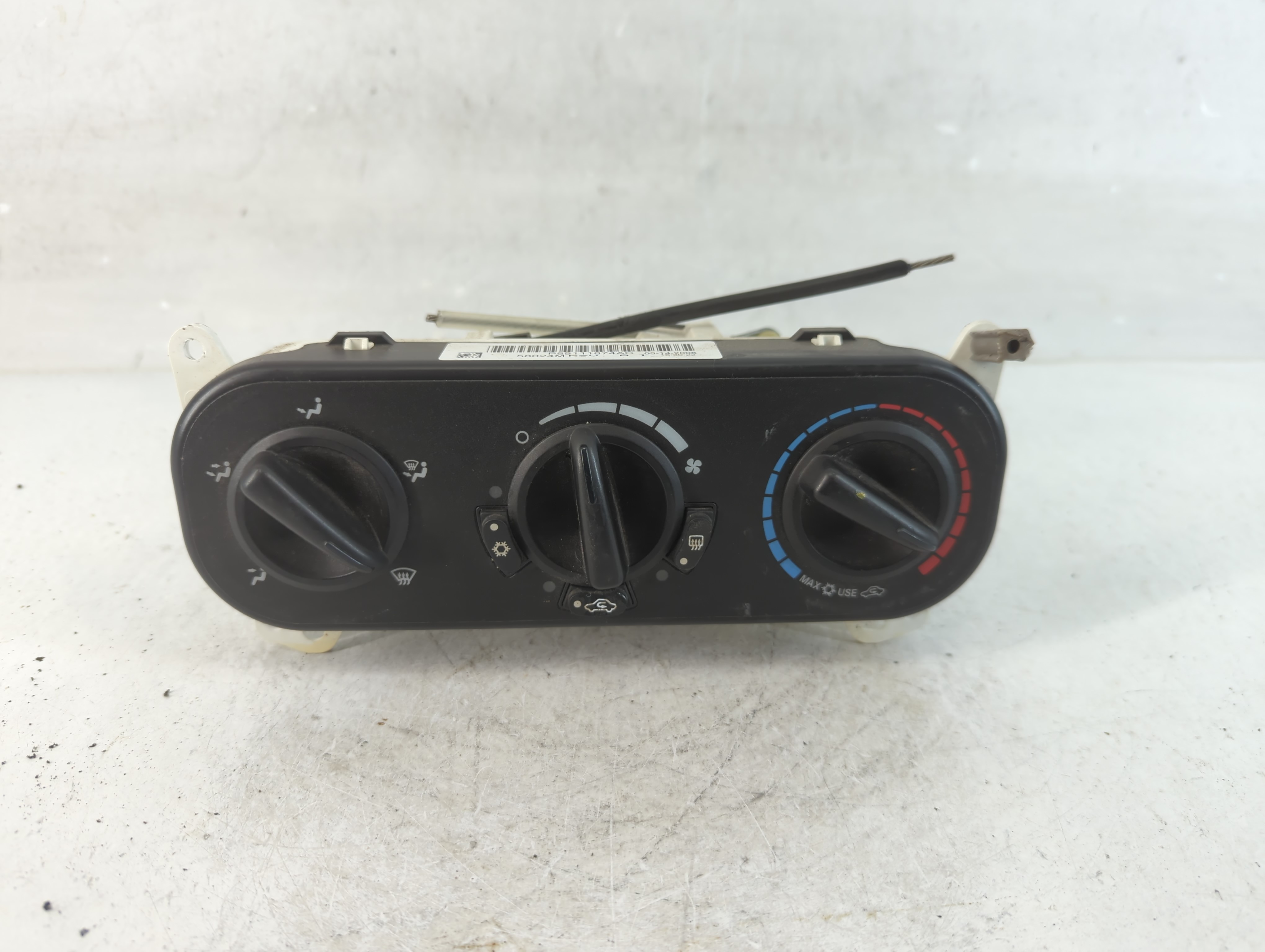 2007-2009 Dodge Caliber Ac Heater Climate Control P55111874ac 916725 - Oemusedautoparts1.com