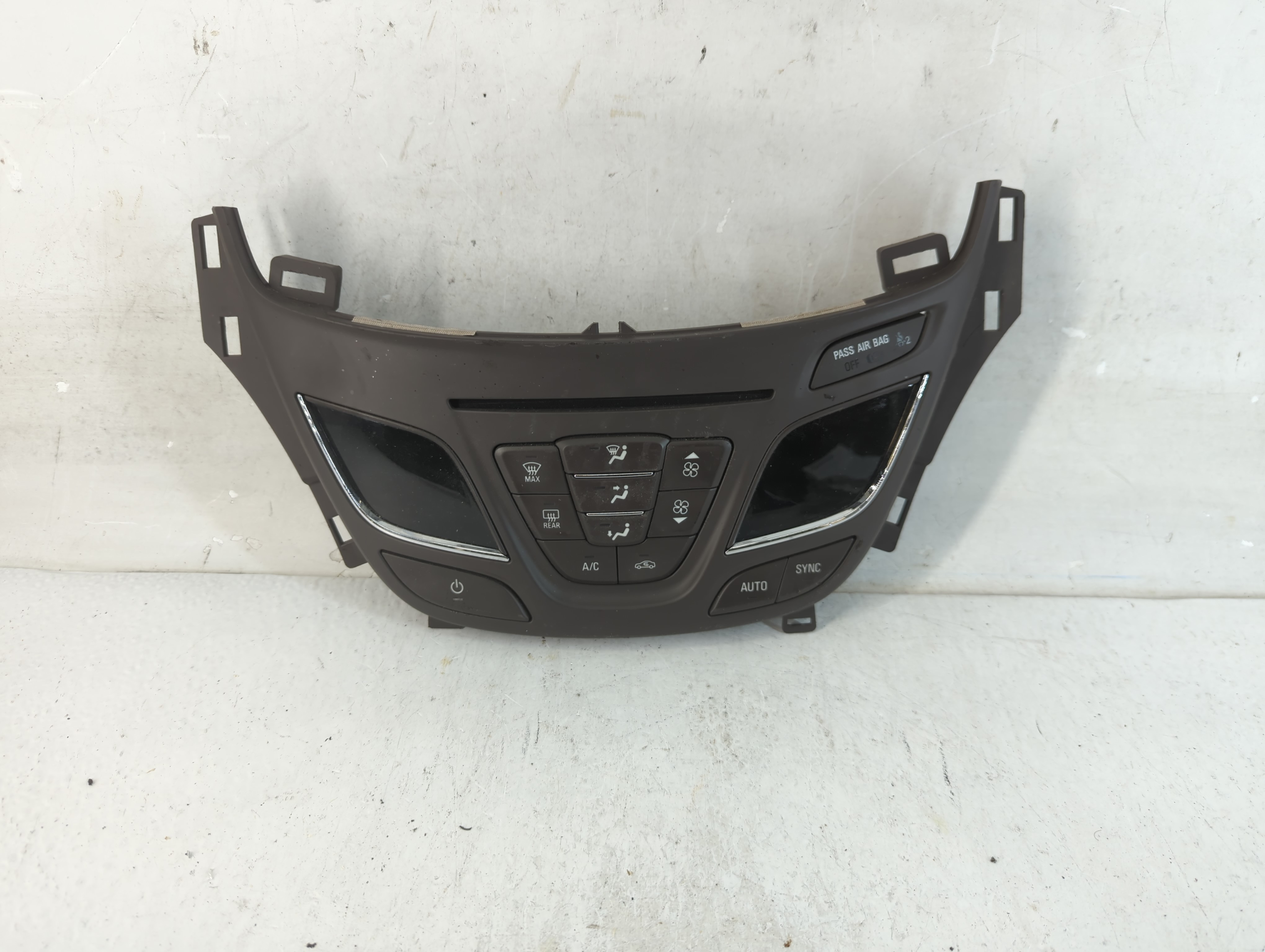 2014-2016 Buick Regal Ac Heater Climate Control 90802628 916732 - Oemusedautoparts1.com