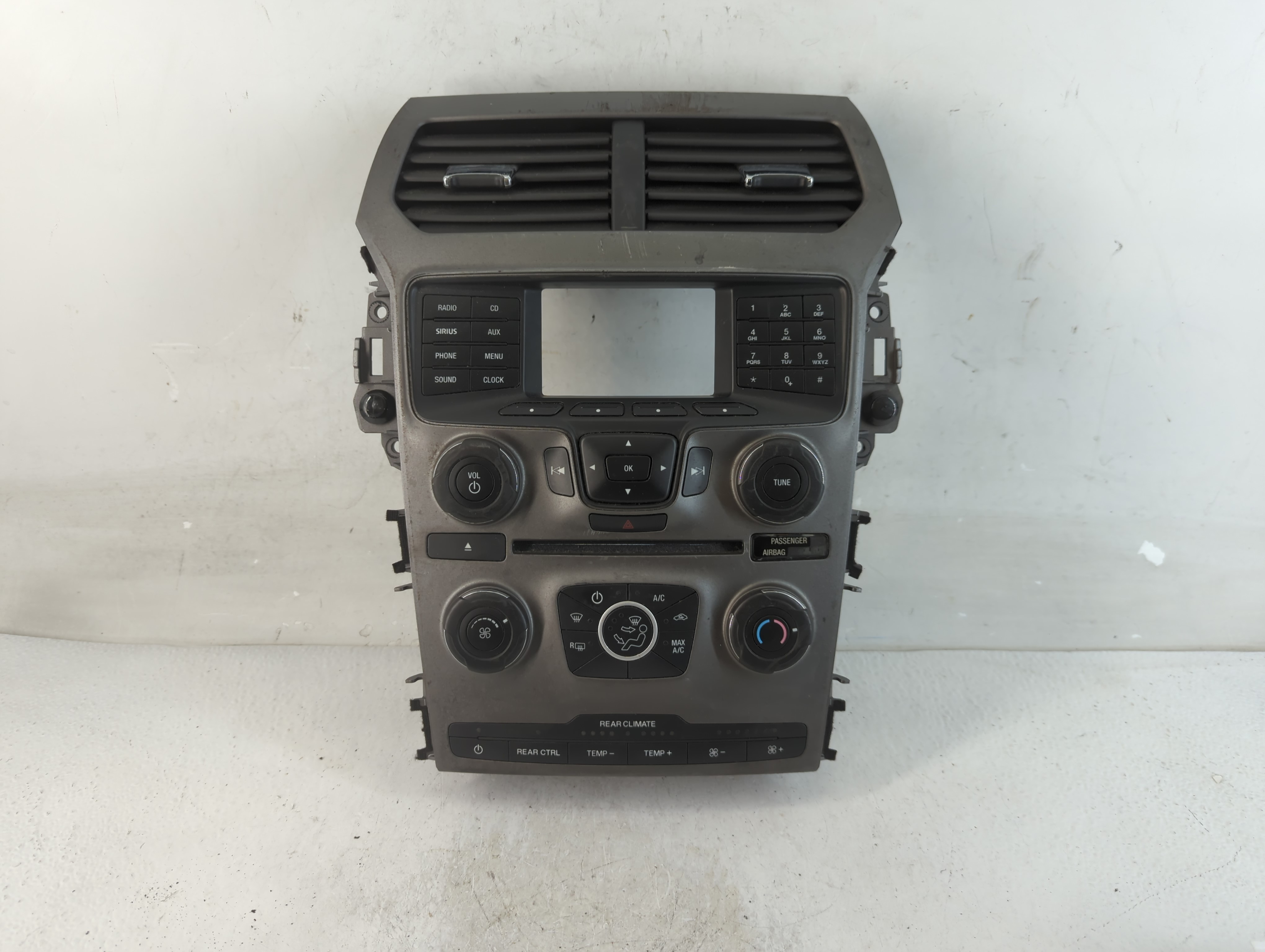 2014-2015 Ford Explorer Radio Control Panel 916743 - Oemusedautoparts1.com