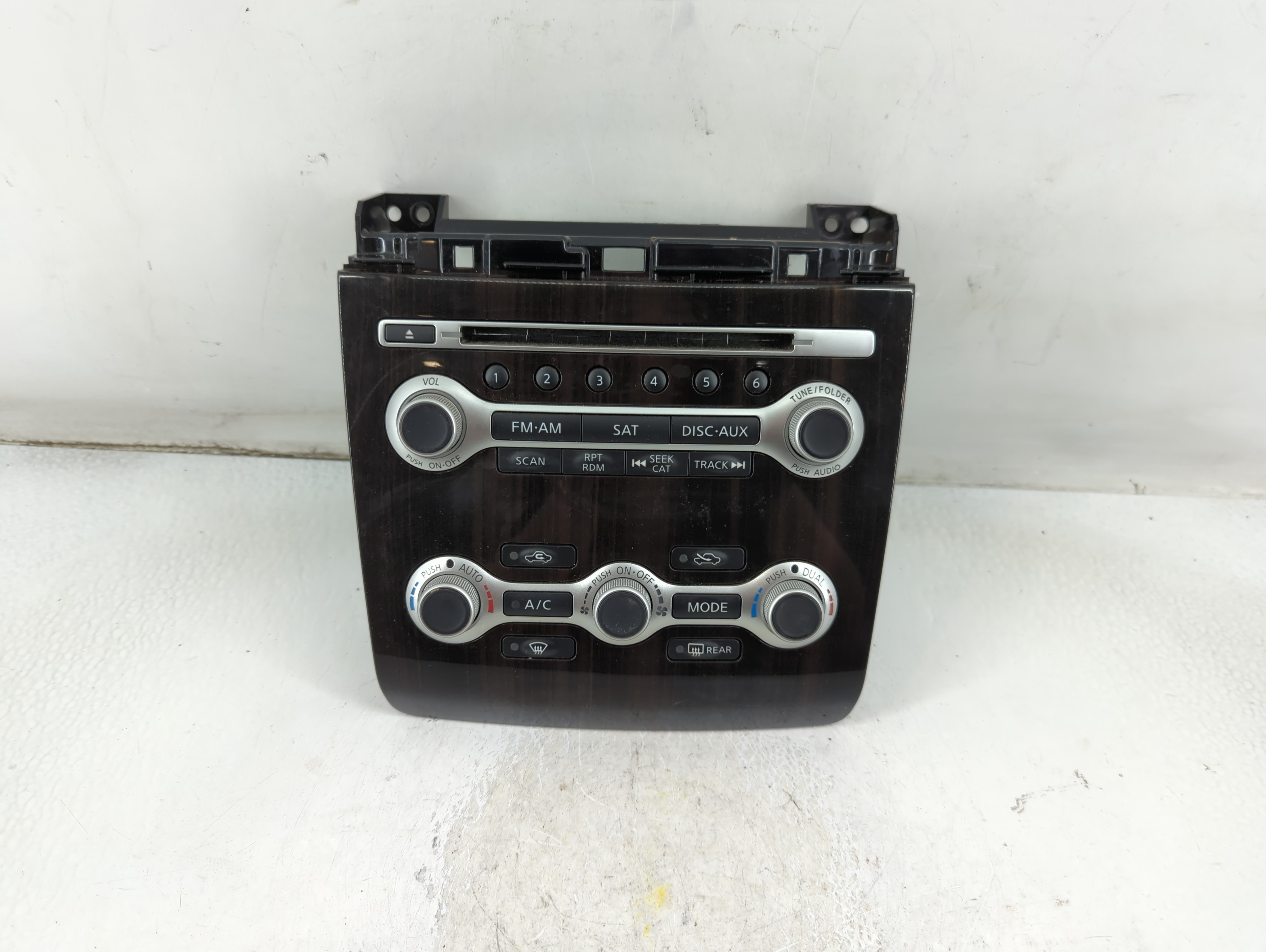 2012-2014 Nissan Maxima Radio Control Panel 916786 - Oemusedautoparts1.com