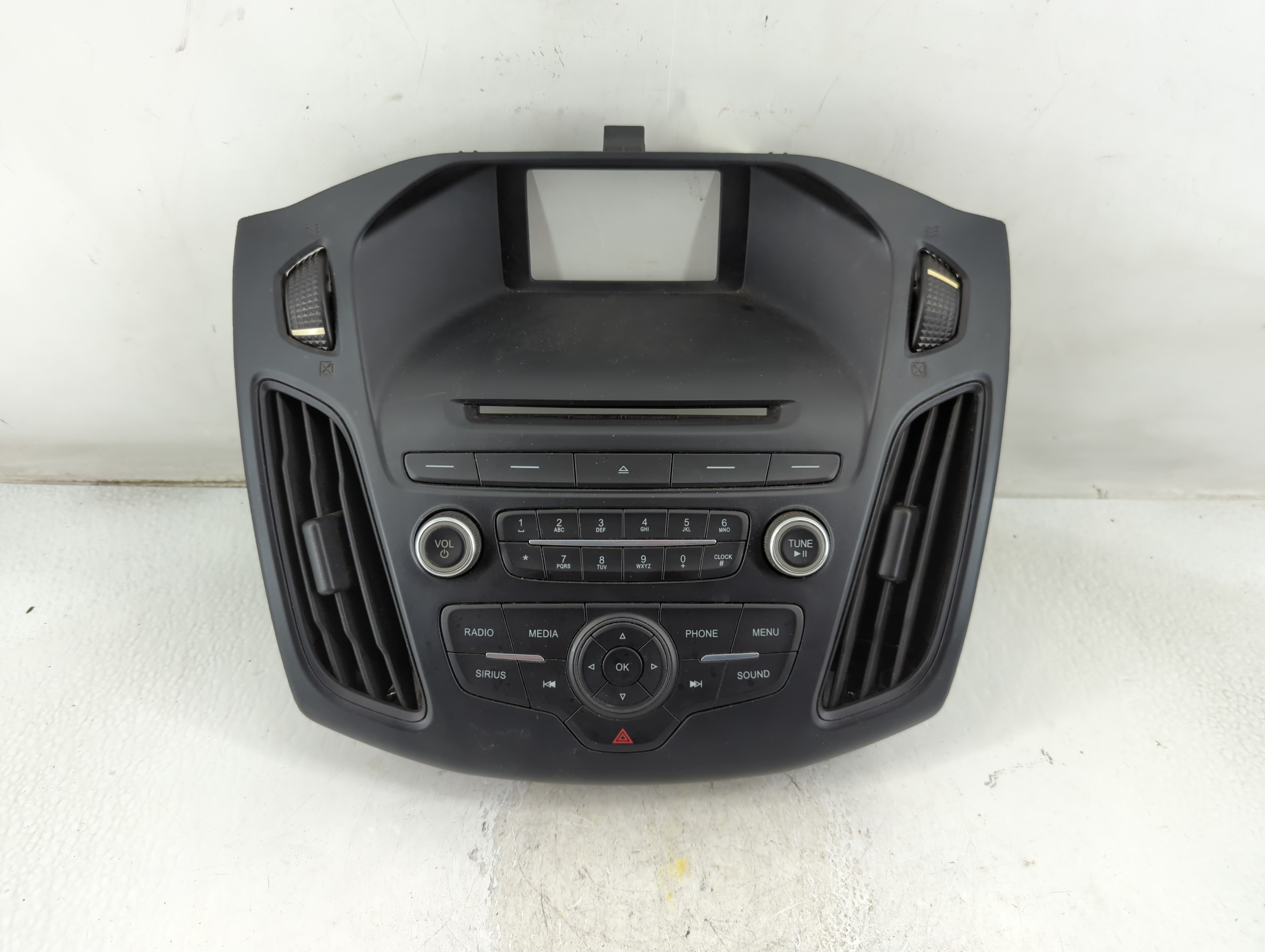 2015-2018 Ford Focus Radio Control Panel 916787 - Oemusedautoparts1.com