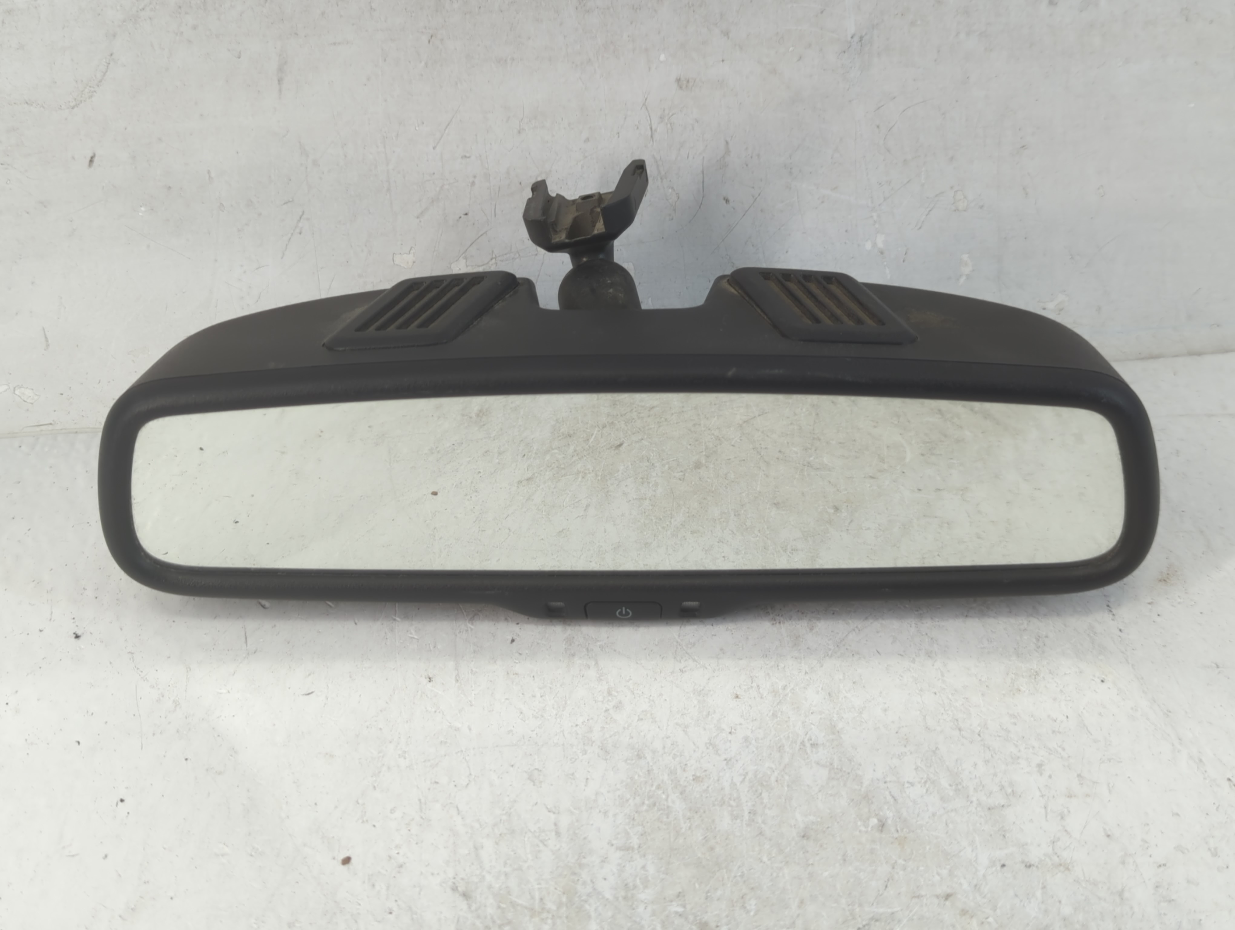 2013-2016 Chrysler Town & Country Interior Rear View Mirror Oem 916813 - Oemusedautoparts1.com