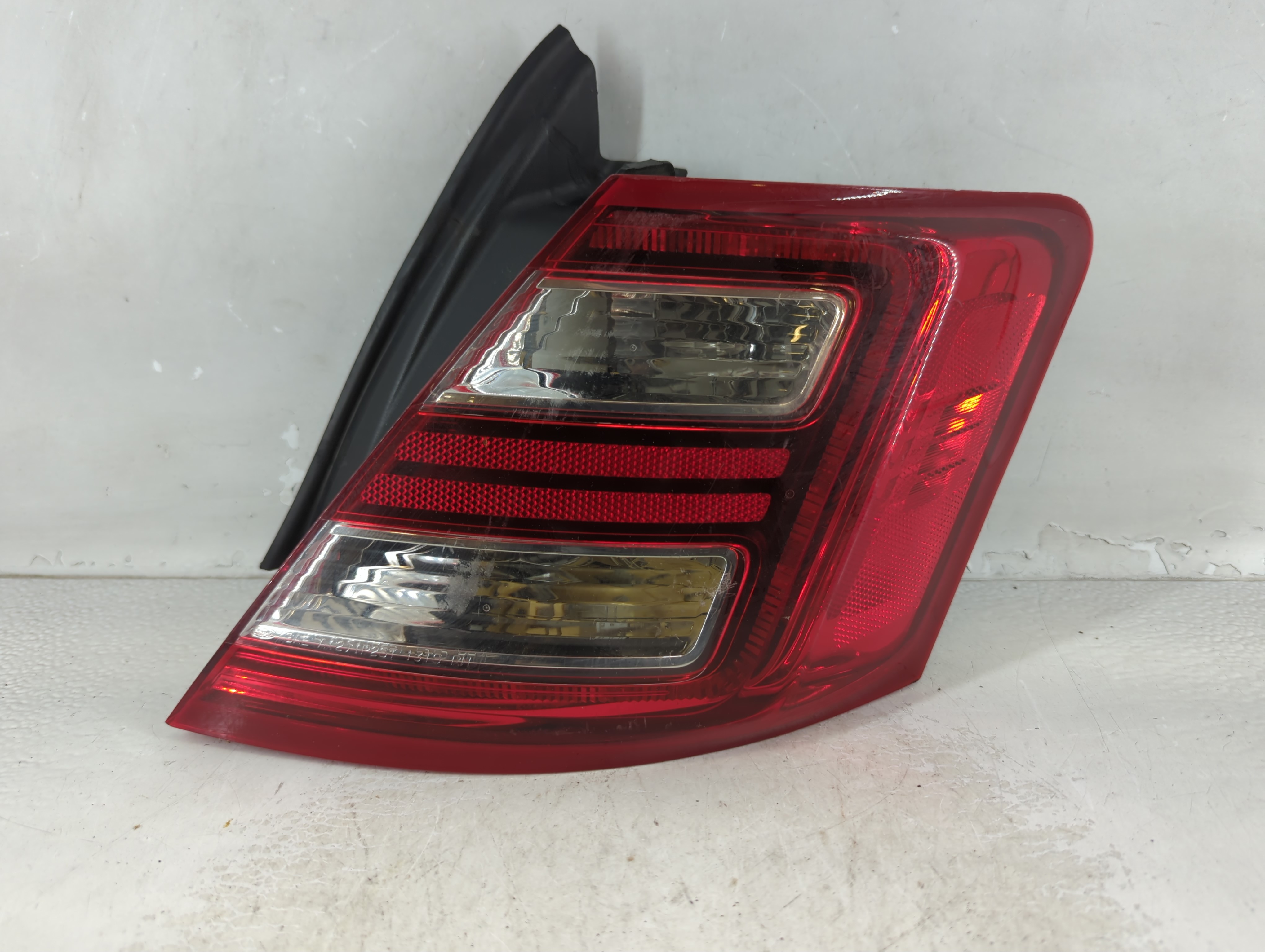 2013-2019 Ford Taurus Passenger Right Side Tail Light Taillight Oem 916933 - Oemusedautoparts1.com