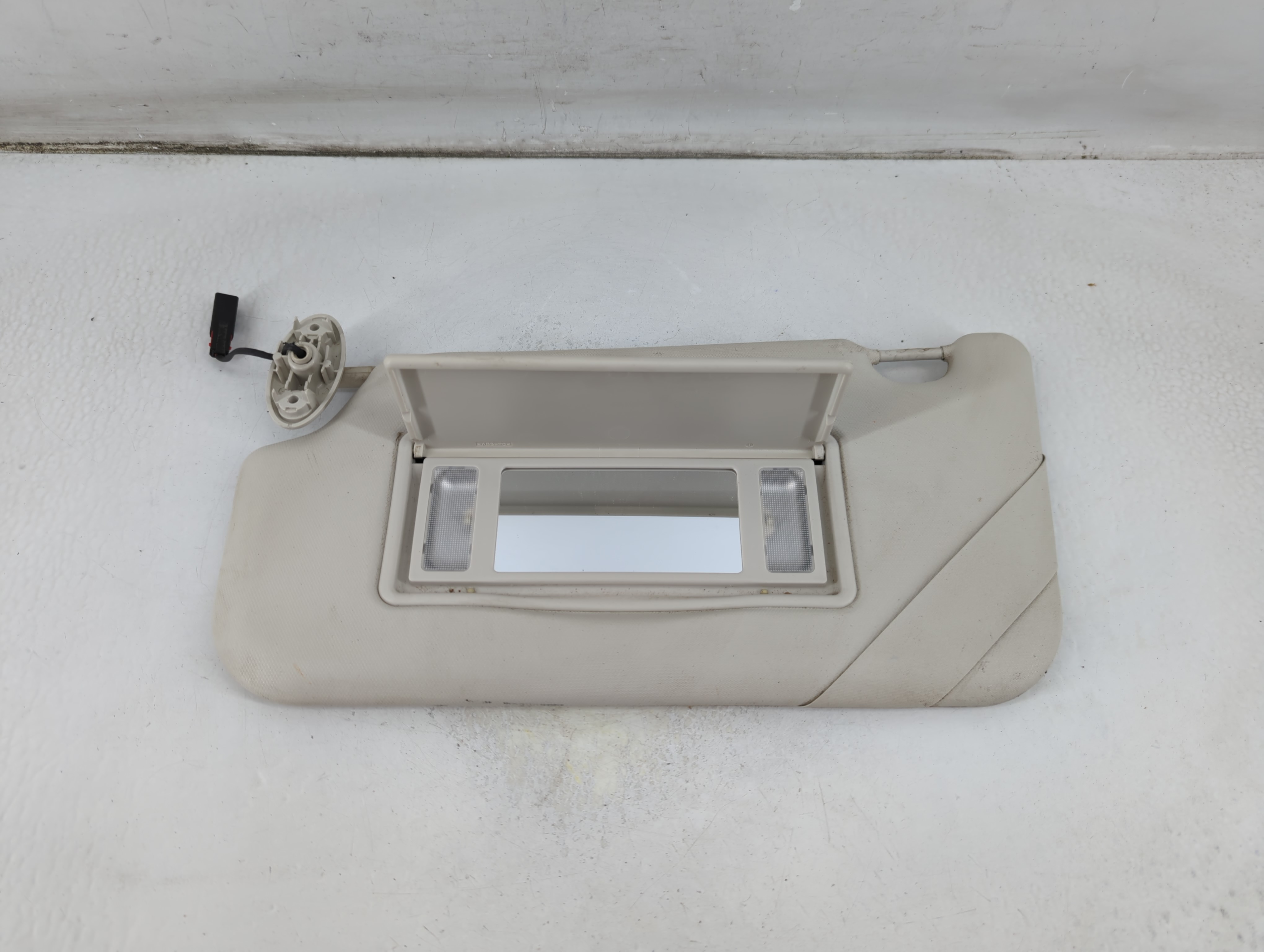 Picture of 2013-2018 Ford Focus Passenger Sun Visor Mirror Right Sunvisor Light Grey 916986