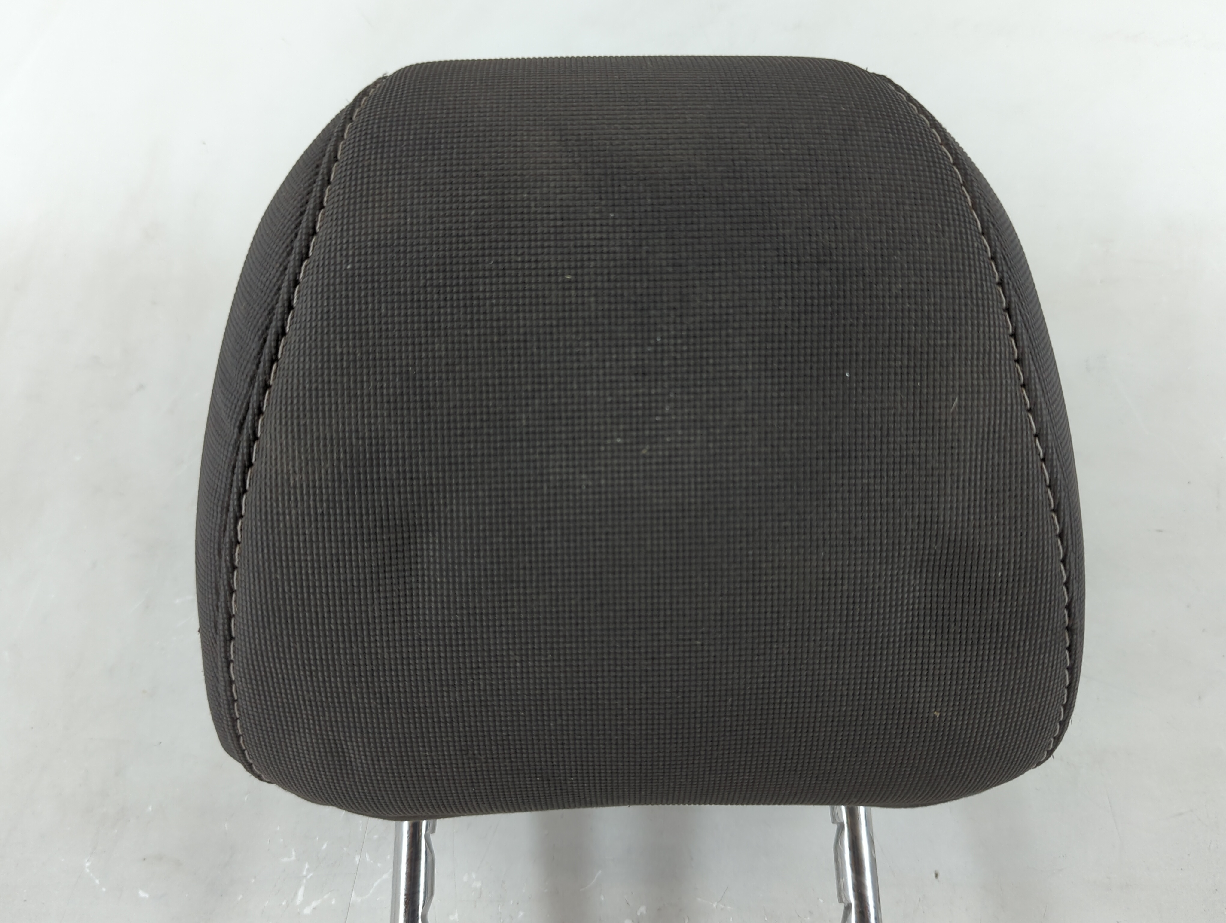 2013-2014 Ford Focus Headrest Head Rest Rear Seat Black 916992 - Oemusedautoparts1.com
