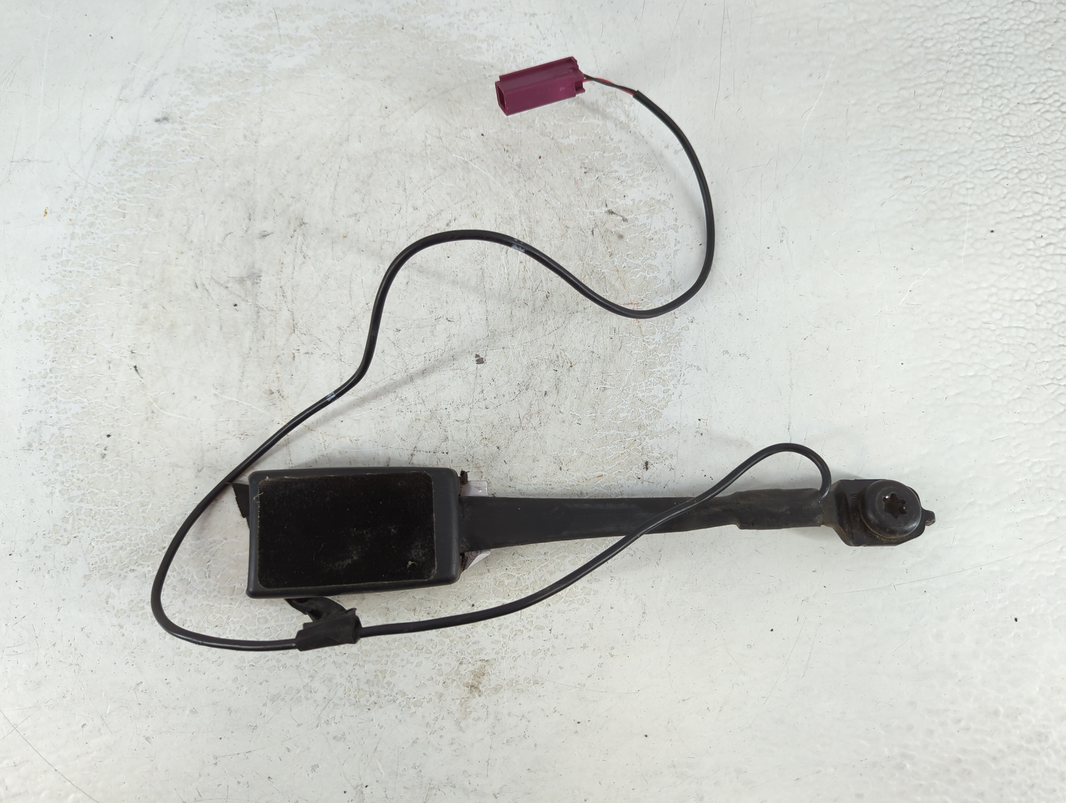 Picture of 2013-2014 Ford Focus Driver Seatbelt Buckle 917031