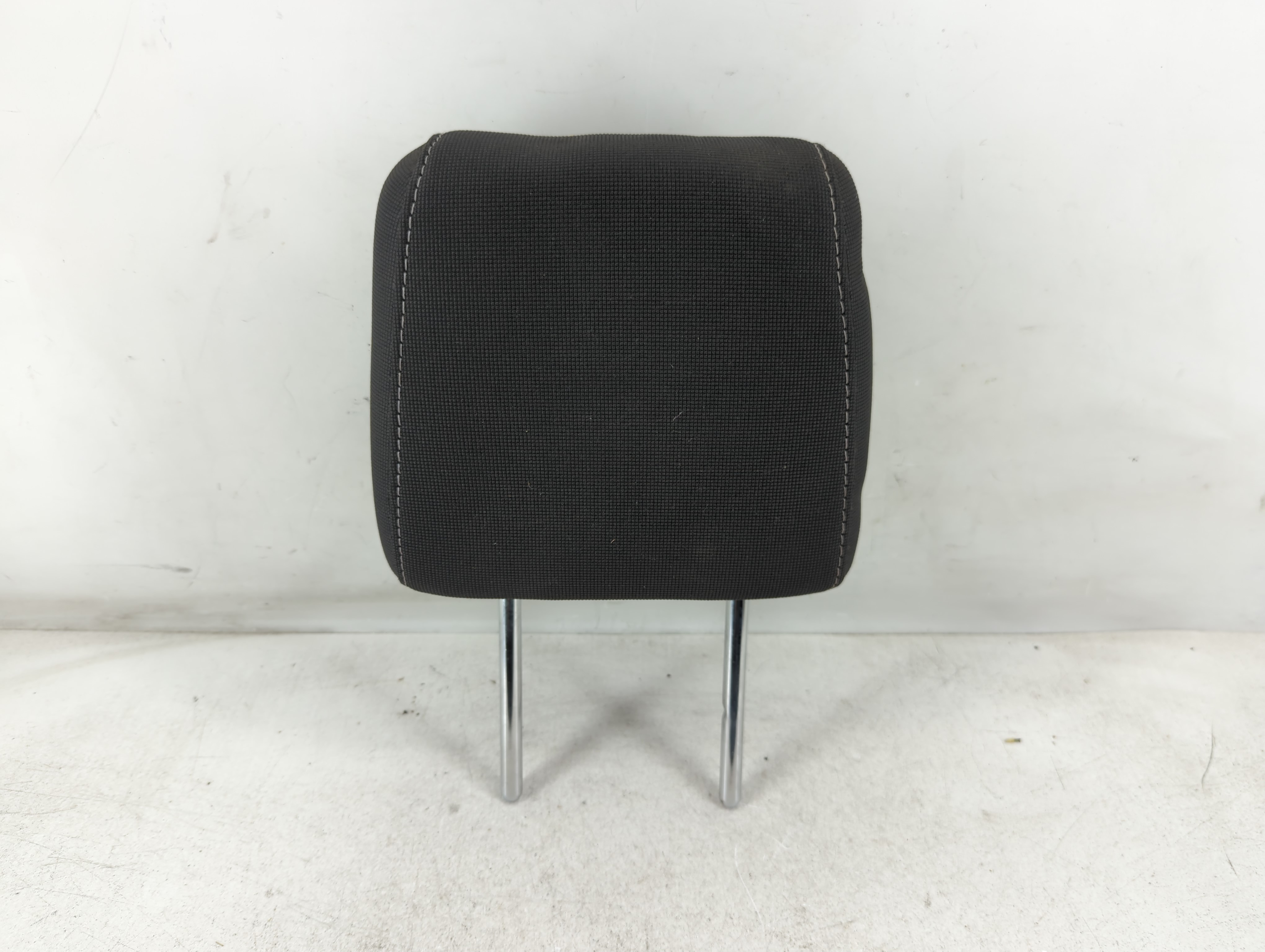 2013-2014 Ford Focus Headrest Head Rest Rear Seat Black 917146 - Oemusedautoparts1.com