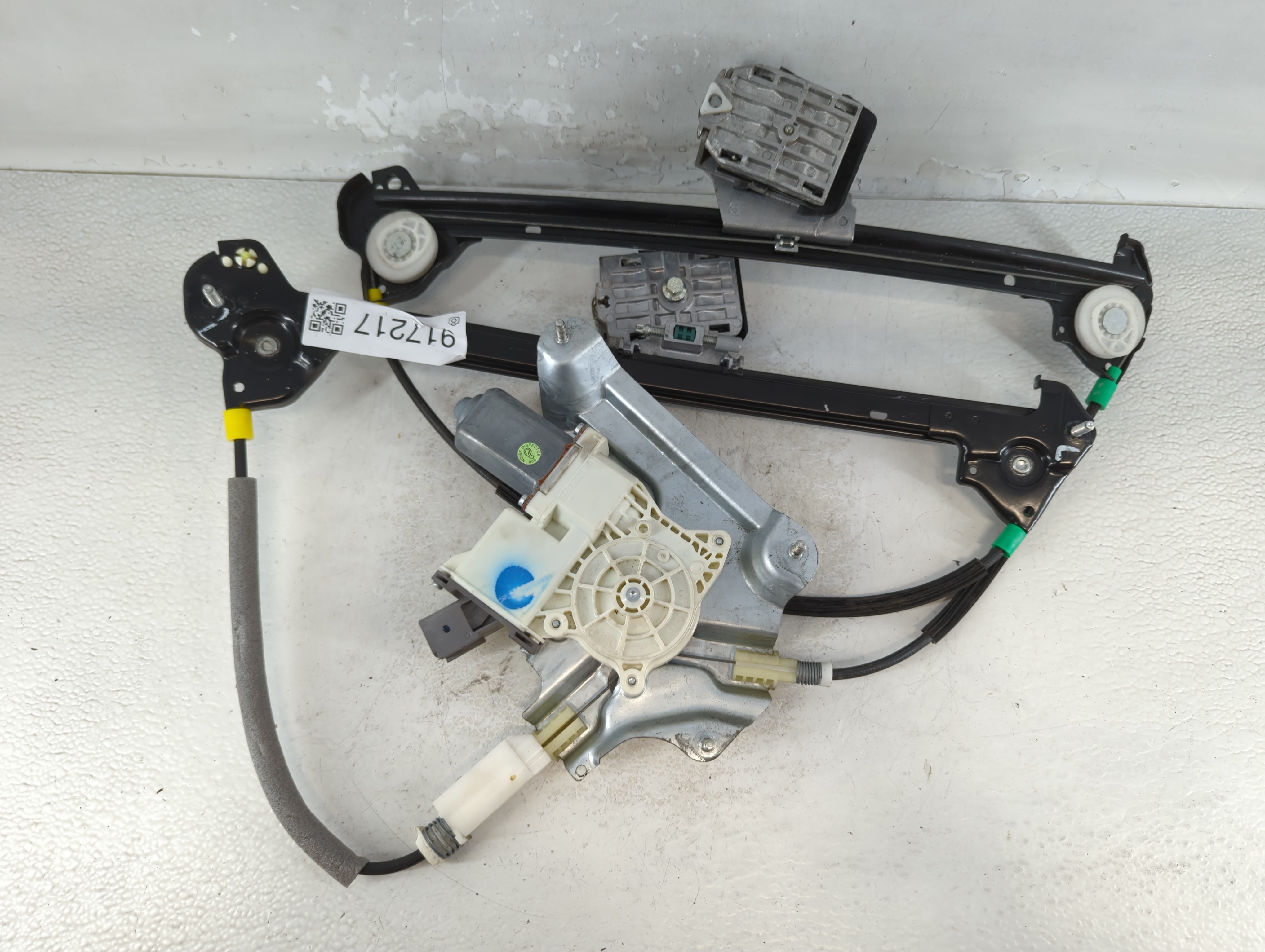 2010-2014 Ford Mustang Window Regulator Passenger Front 917217 - Oemusedautoparts1.com