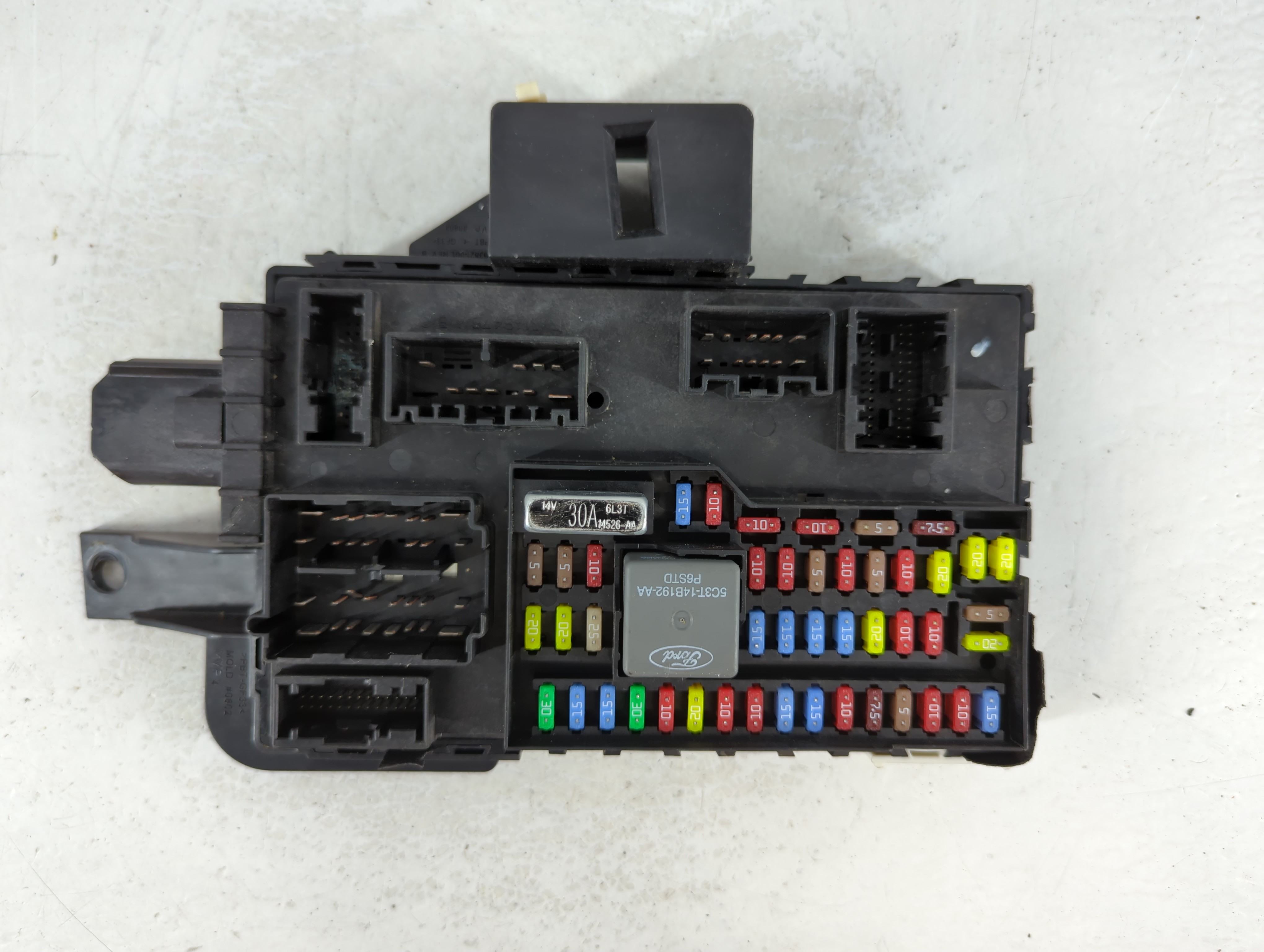 2010-2010 Ford Mustang Fusebox Fuse Box Relay Module Tipm Ar3t 15604 Ce 917224 - Oemusedautoparts1.com
