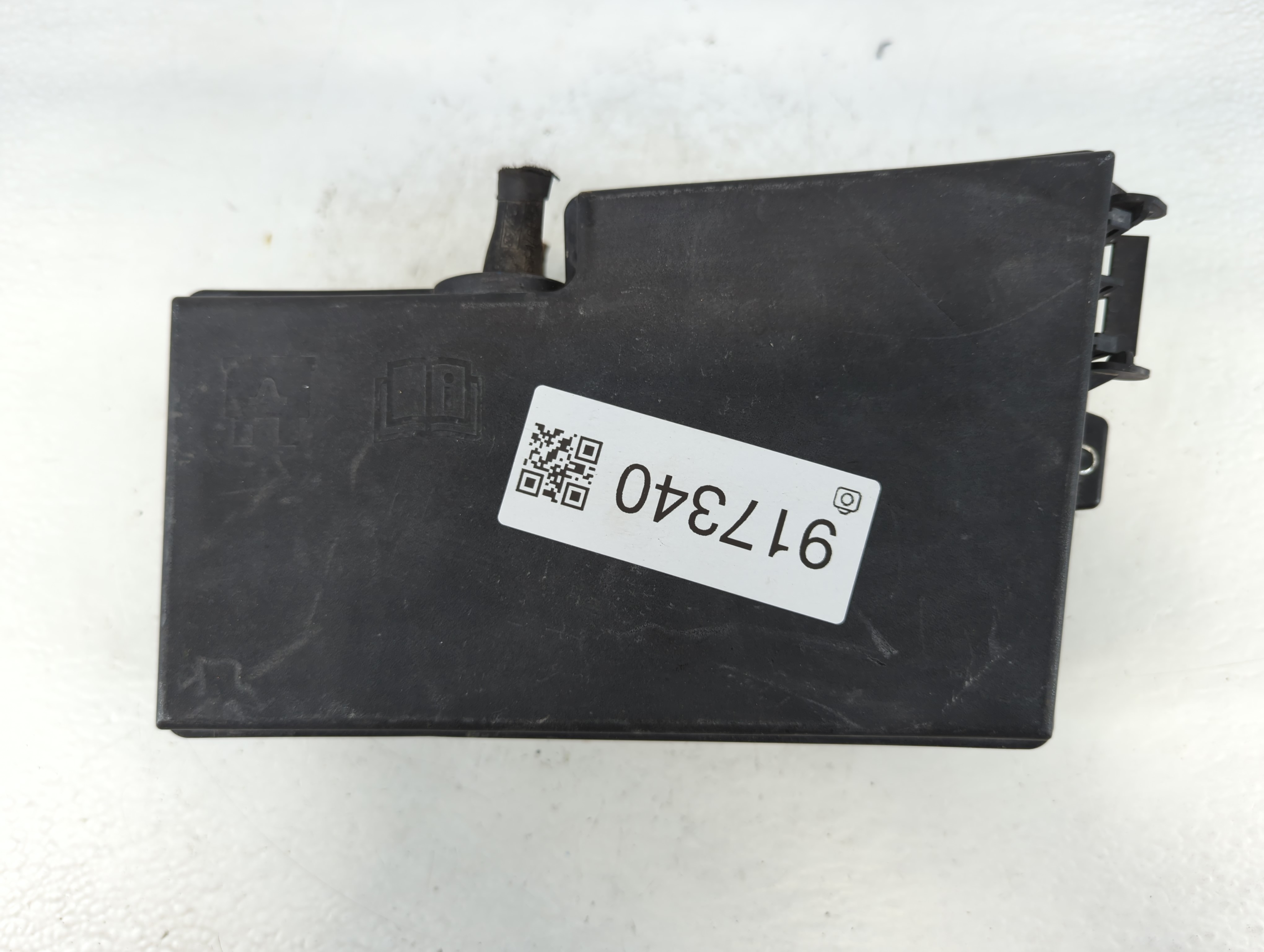 2012-2014 Ford Focus Fusebox Fuse Box Relay Module Av6t-14a067-ad 917340 - Oemusedautoparts1.com