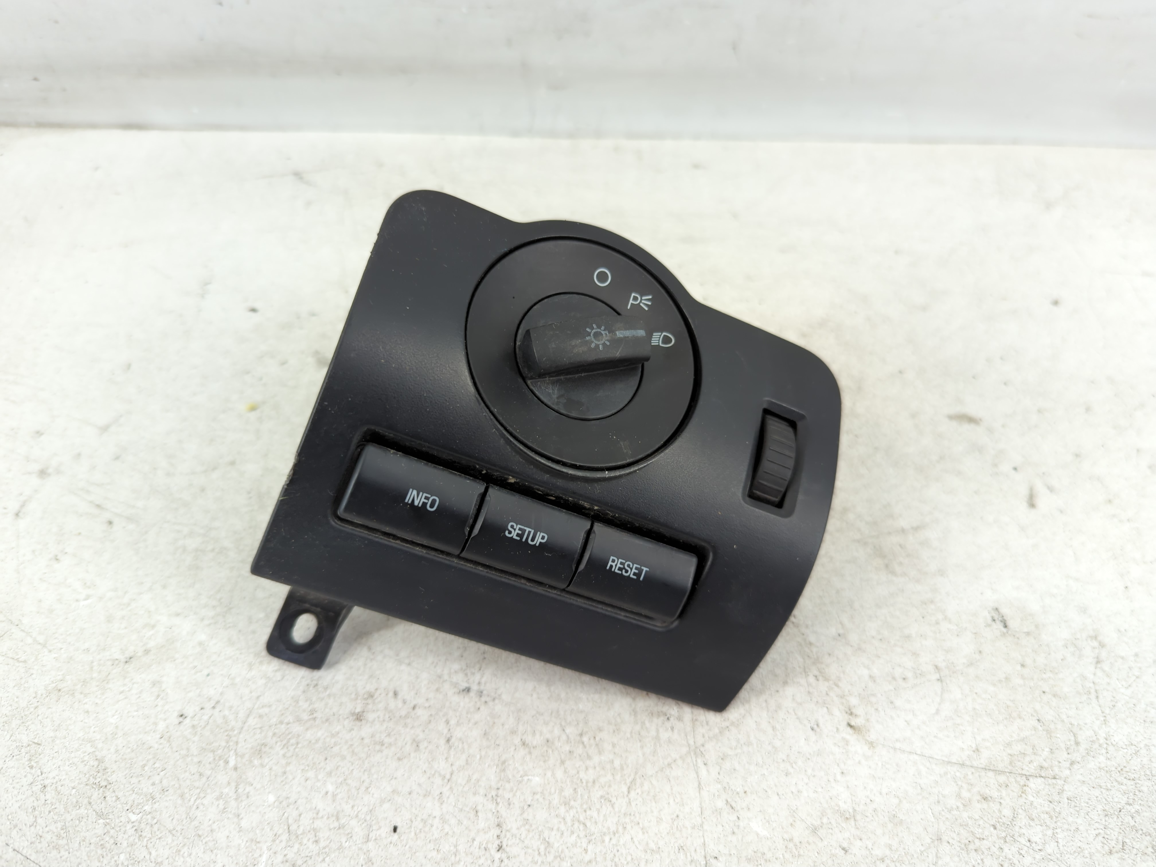 Picture of 2011 Ford Mustang Headlight Head Light Switch Lamp Control 917431