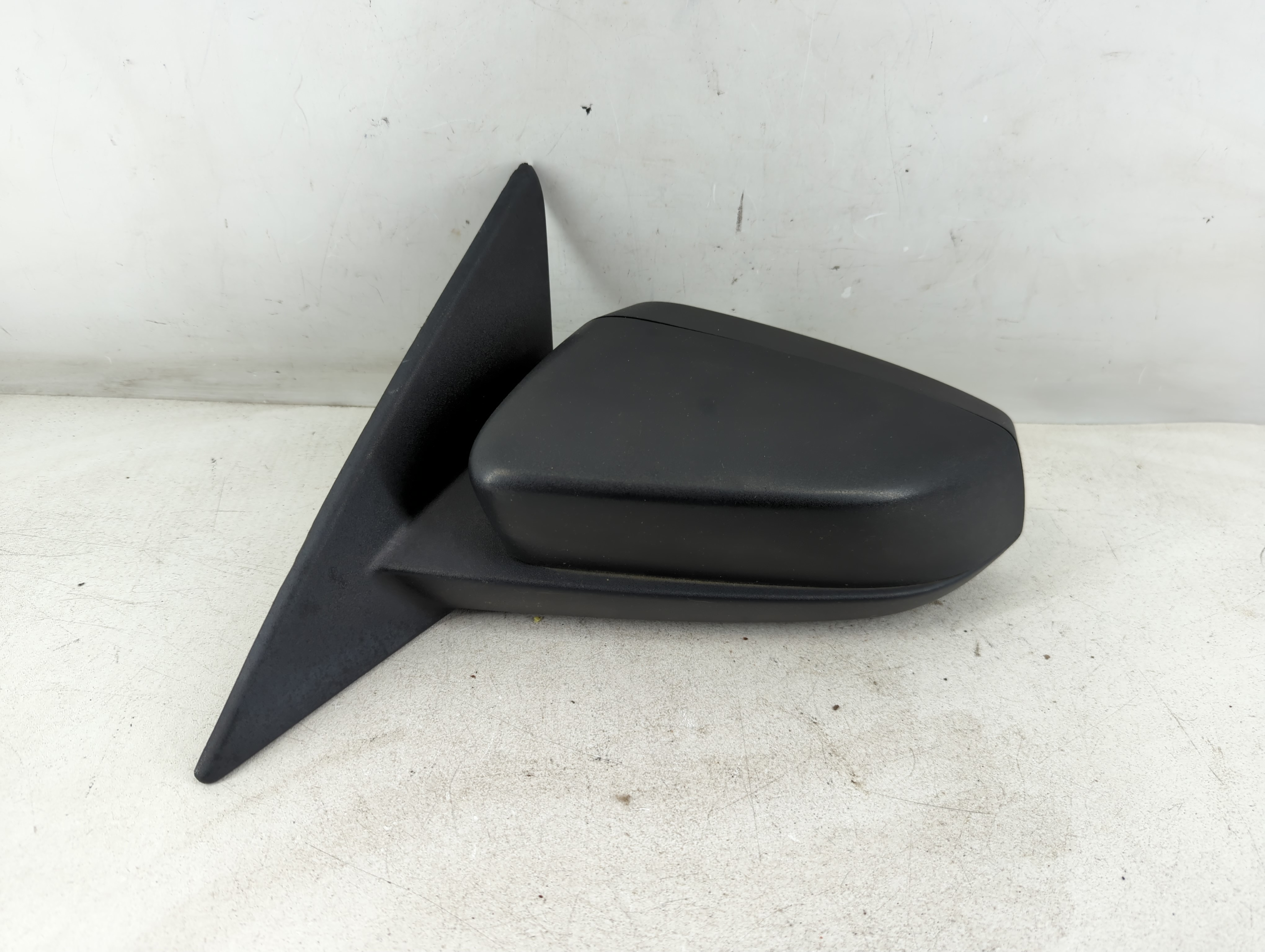 2010-2012 Ford Mustang Driver Left Side View Manual Door Mirror Black 917467 - Oemusedautoparts1.com