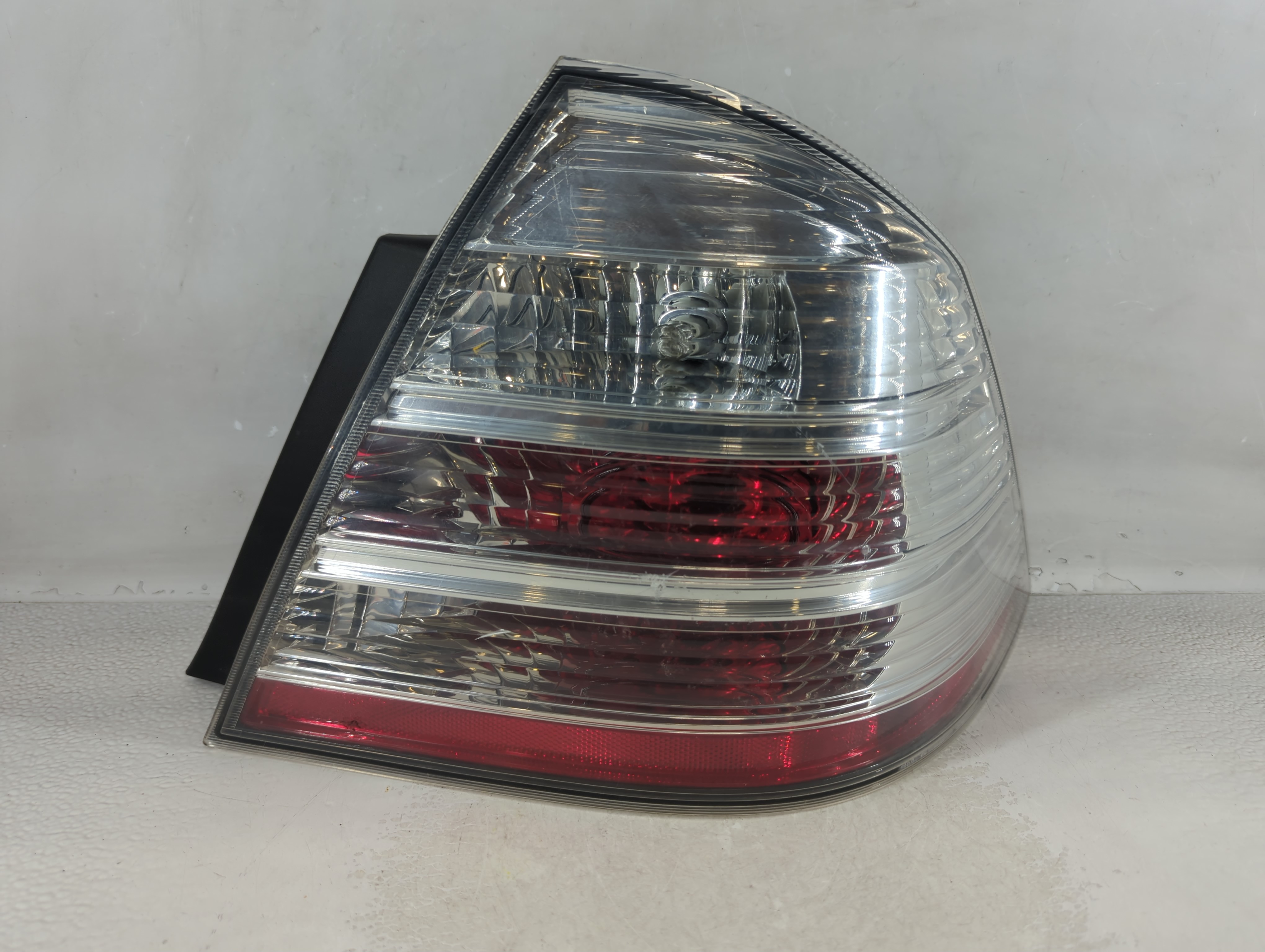 Picture of 2008-2009 Ford Taurus Passenger Right Side Tail Light Taillight Oem 917932