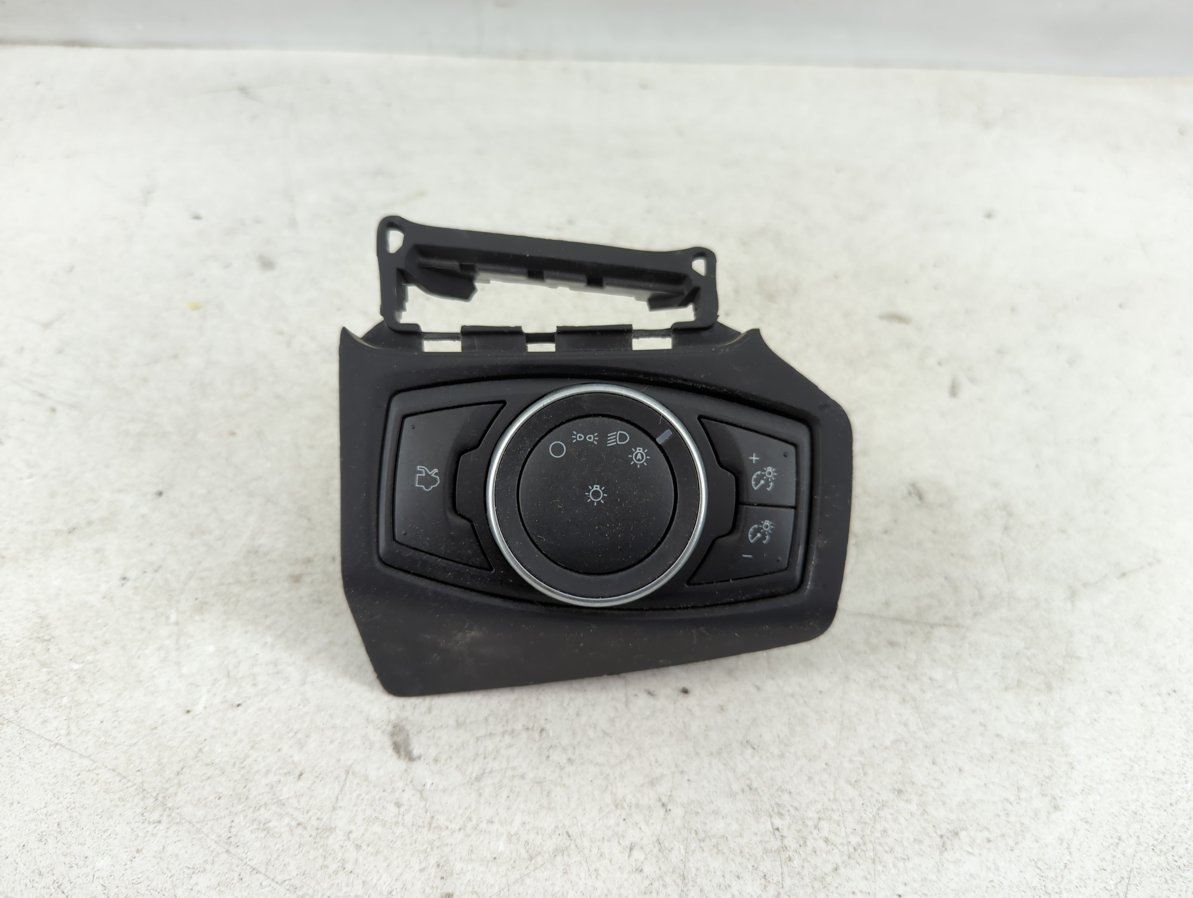 Picture of 2018 Ford Focus Headlight Lamp Control Switch 918041