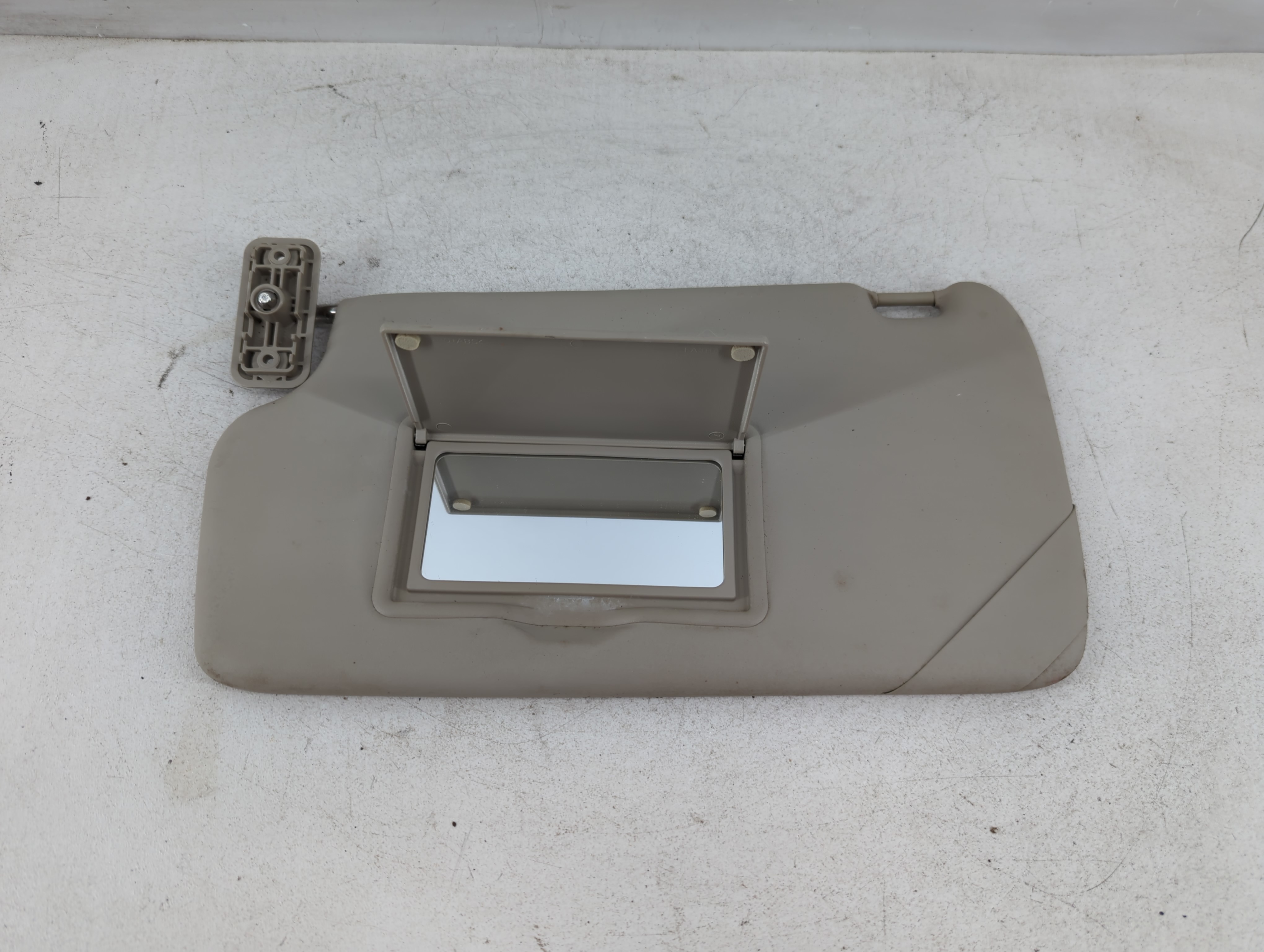 Picture of 2011-2019 Ford Fiesta Driver Sun Visor Mirror Left Sunvisor Grey 918252