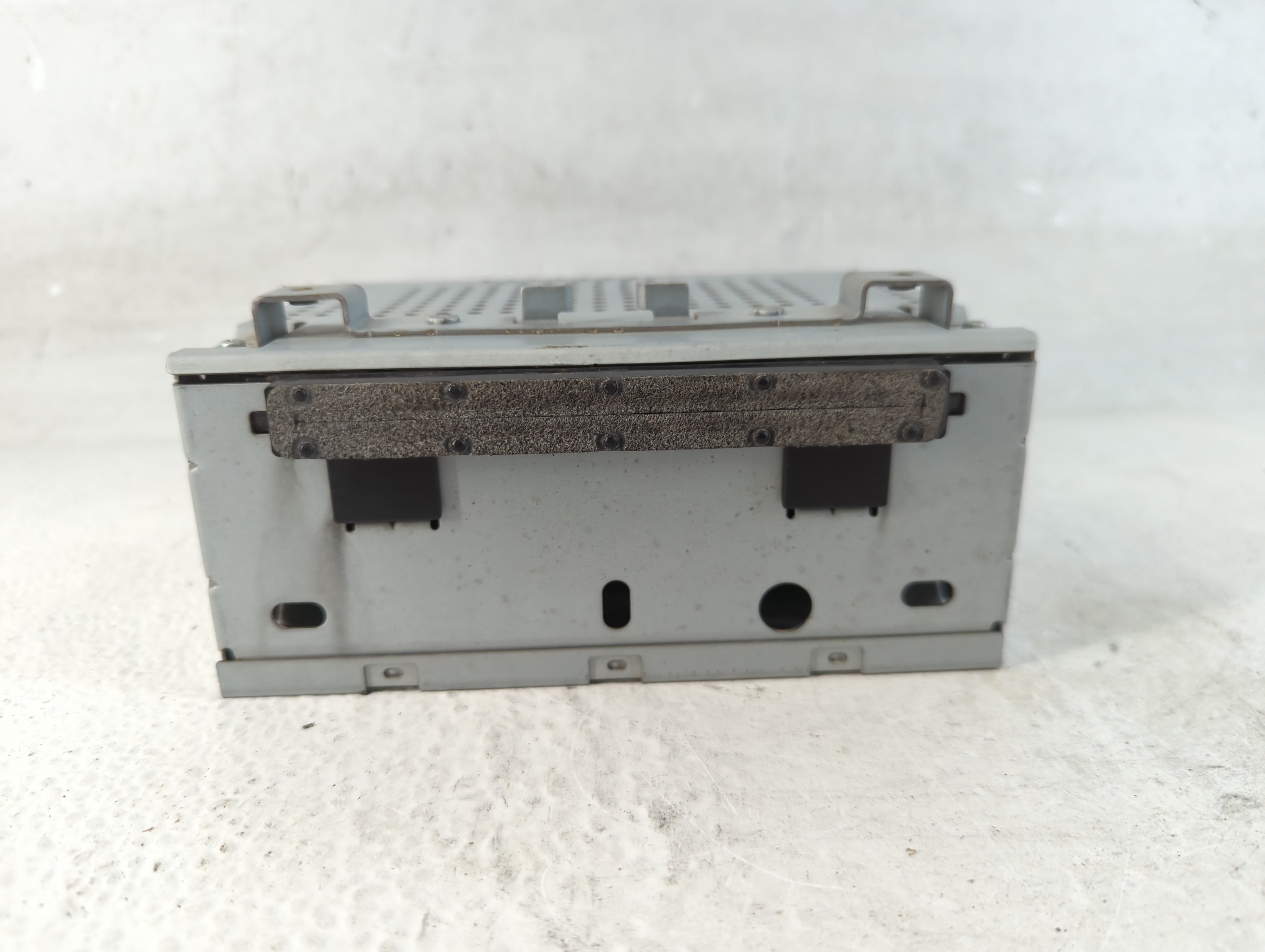 Picture of 2016 Ford Fiesta Am Fm Cd Player Radio Receiver 918265