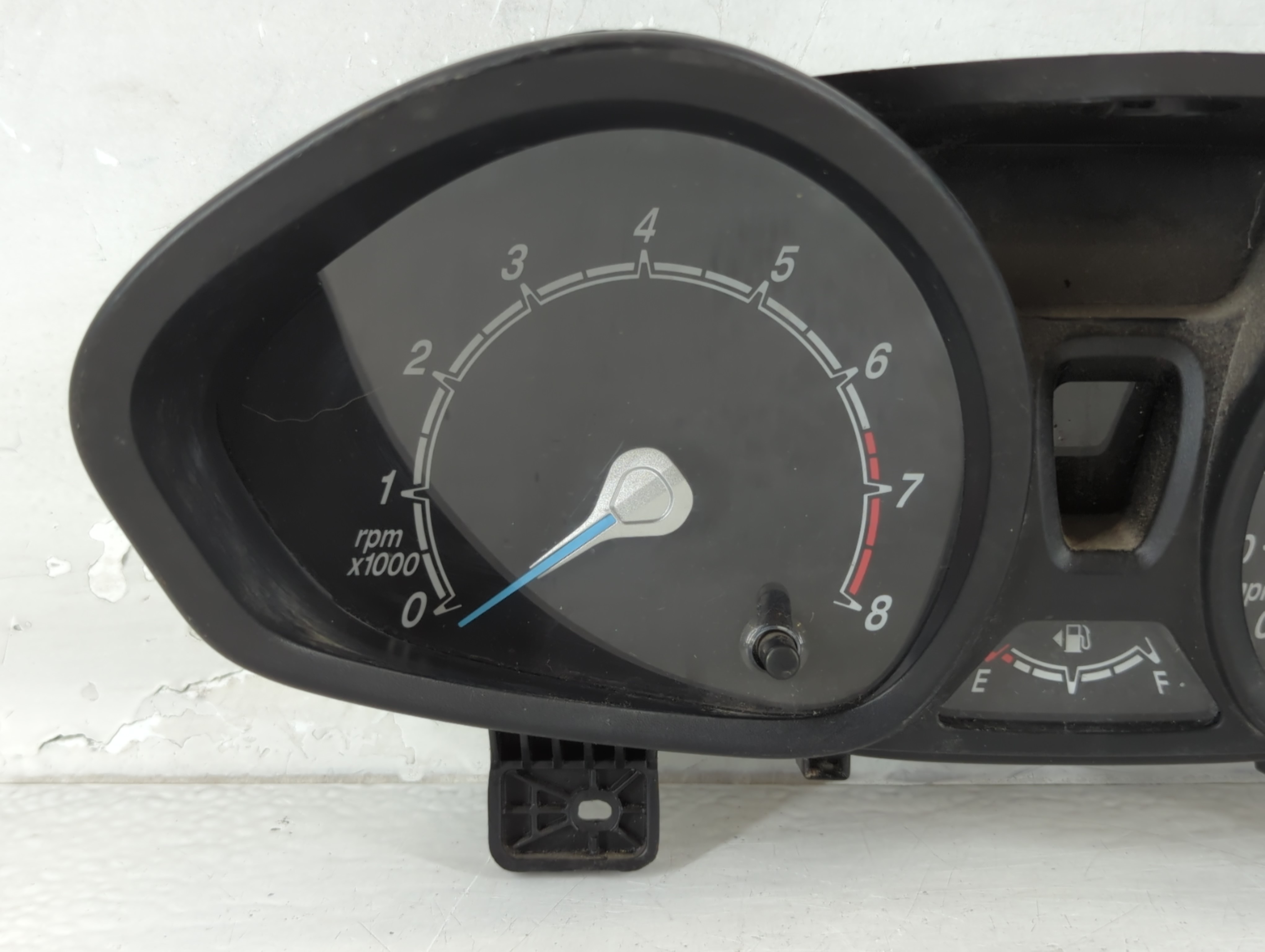 2015 Ford Fiesta Speedometer Instrument Cluster Gauges 918274 - Oemusedautoparts1.com
