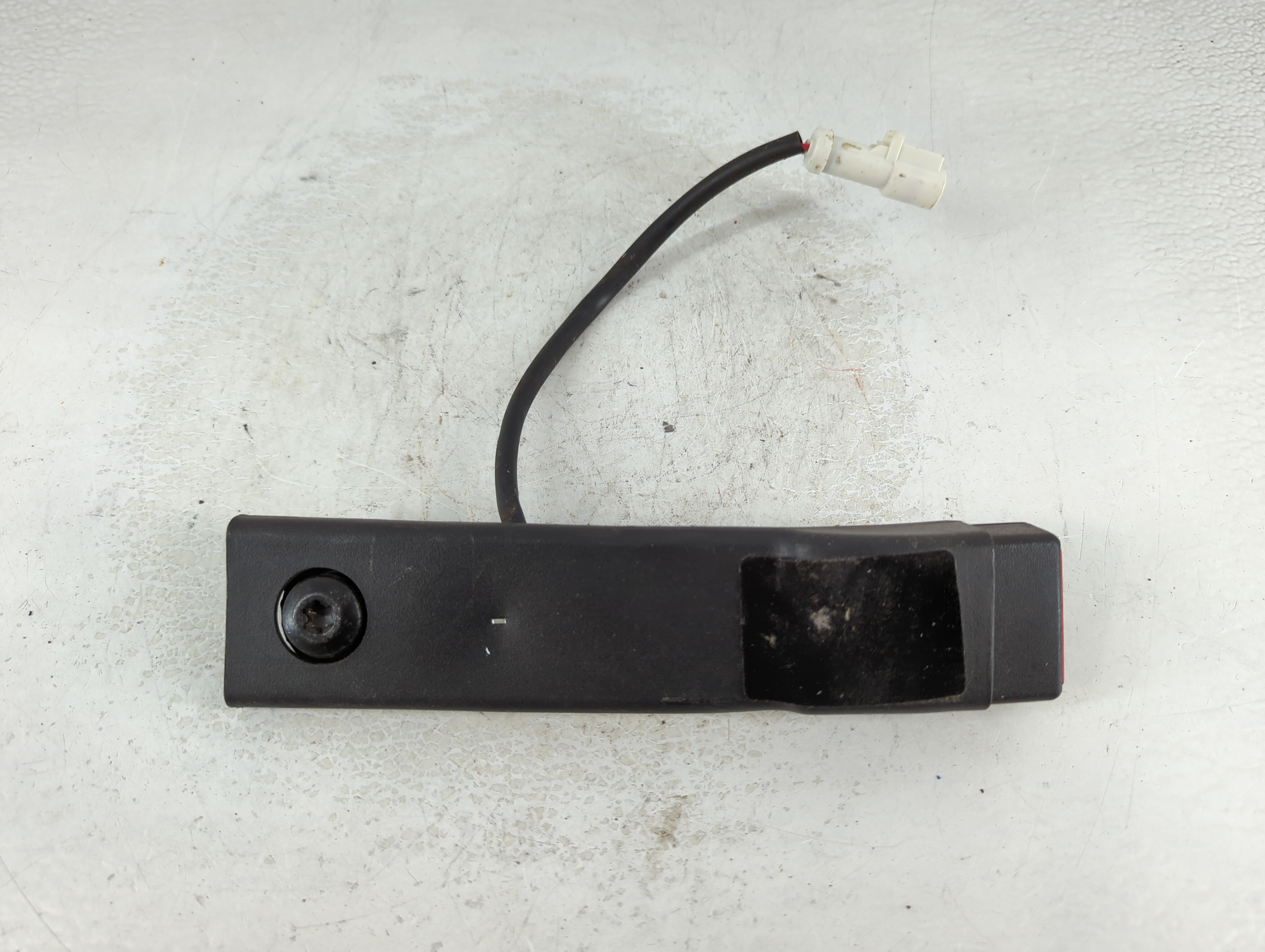 2014-2019 Ford Fiesta Passenger Front Seatbelt Buckle 918280 - Oemusedautoparts1.com