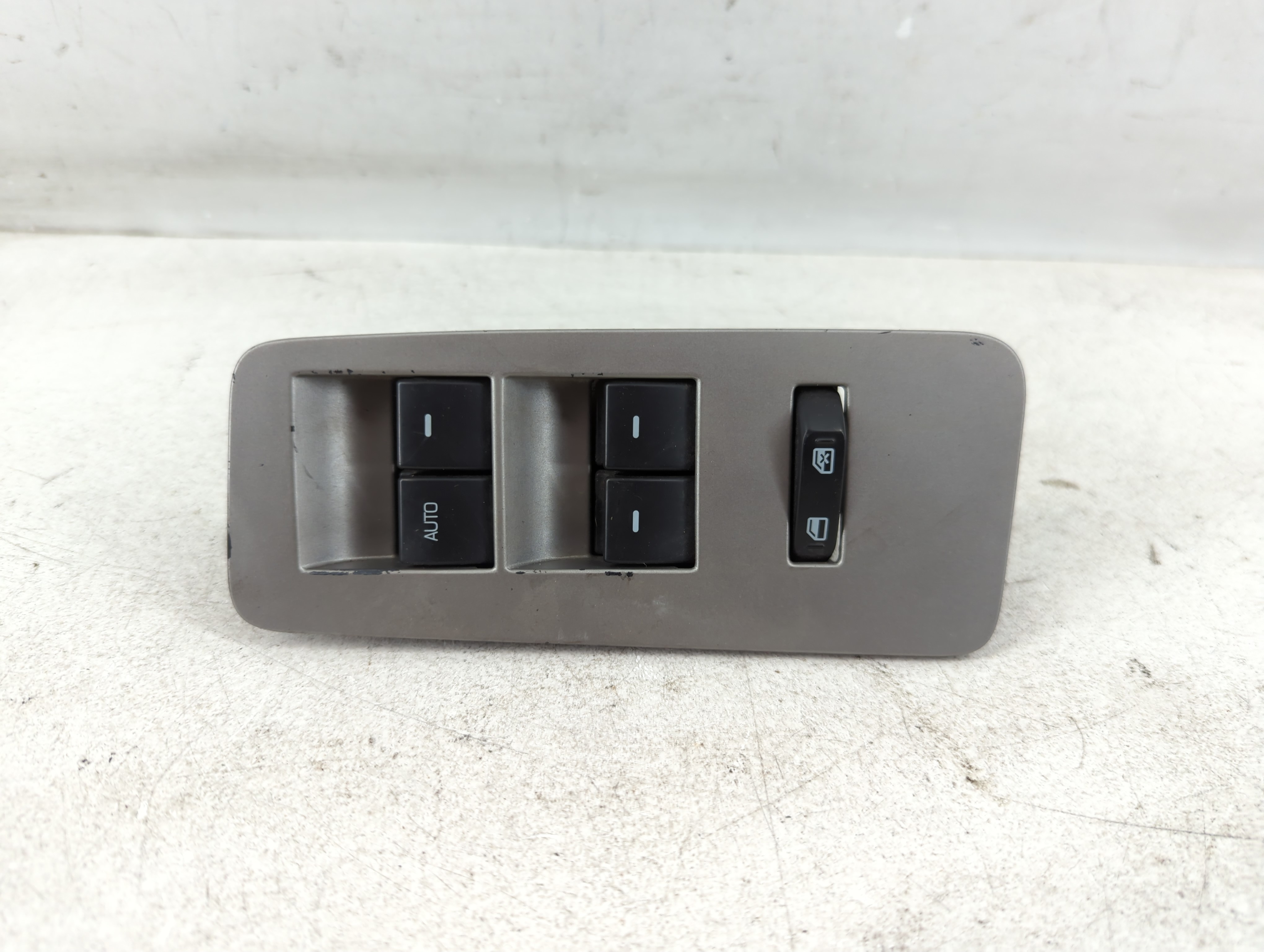2009-2012 Ford Flex Driver Left Door Master Power Window Switch 918333 - Oemusedautoparts1.com