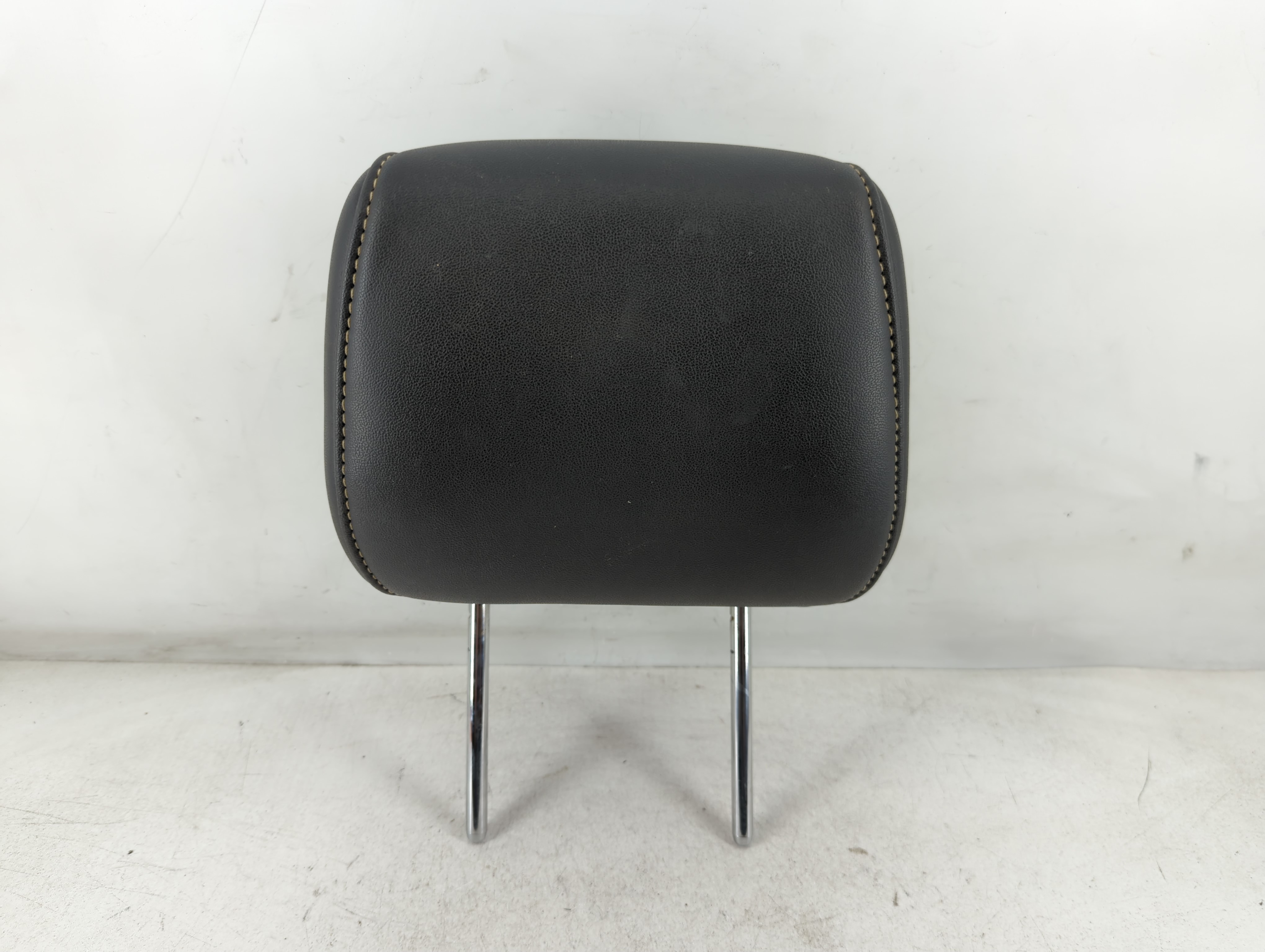 2009-2012 Ford Flex Headrest Head Rest Rear Center Seat Black 918336 - Oemusedautoparts1.com