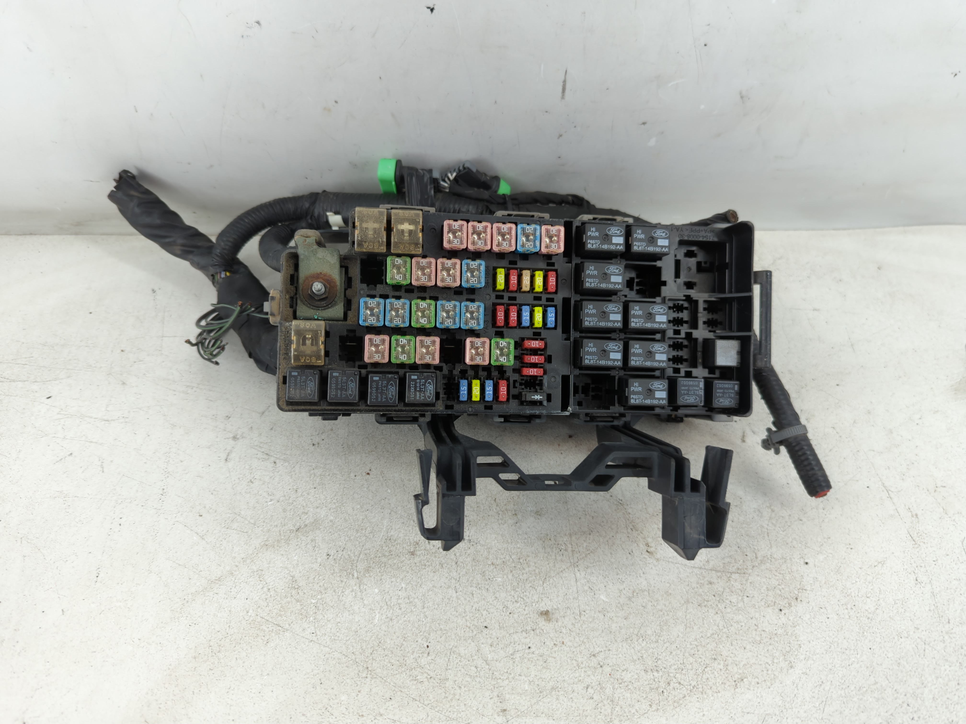 2009-2012 Ford Flex Fusebox Fuse Box Relay Module 918337 - Oemusedautoparts1.com