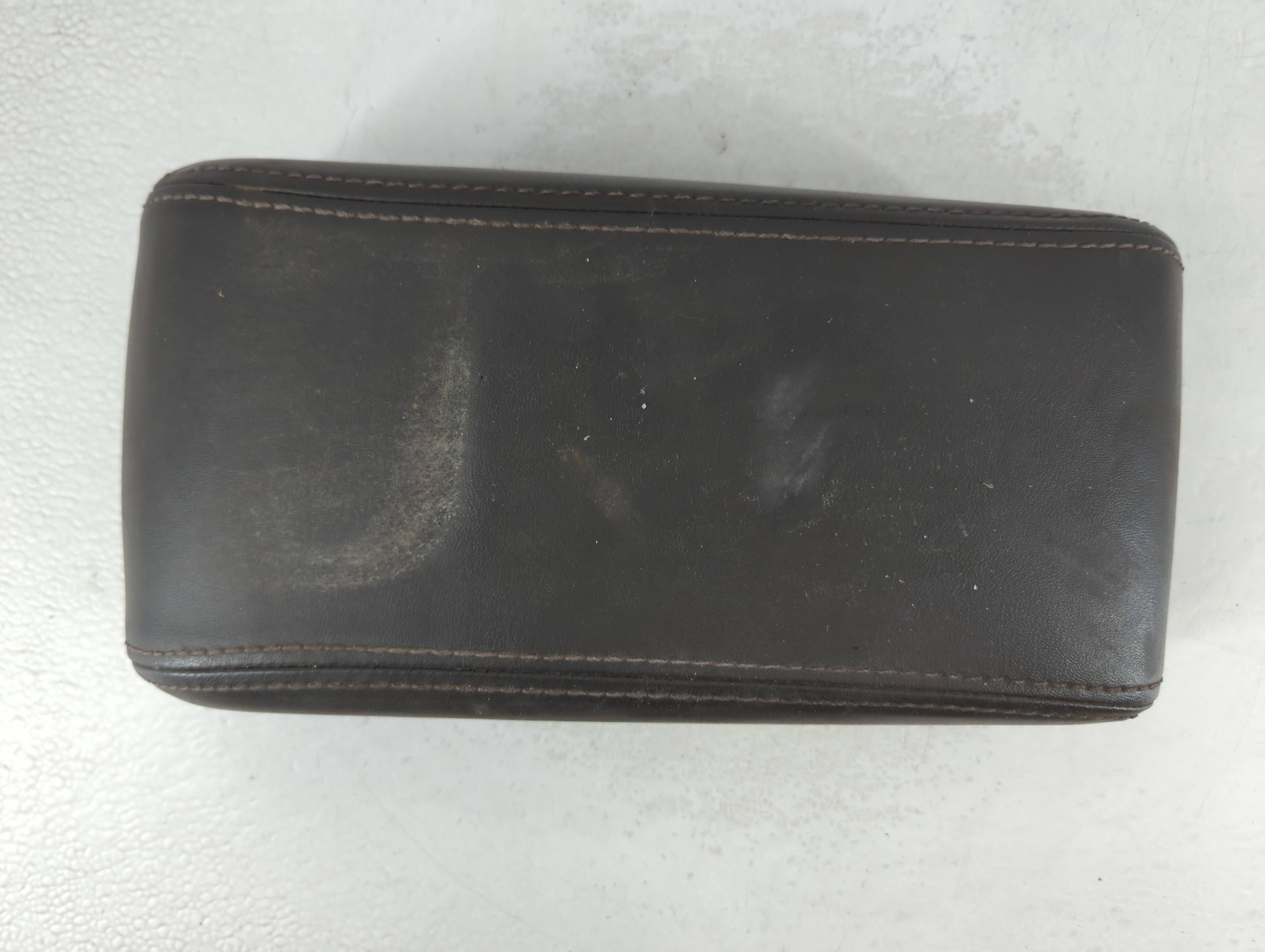 Picture of 2010-2012 Ford Fusion Center Console Armrest Cover Lid Black 918390