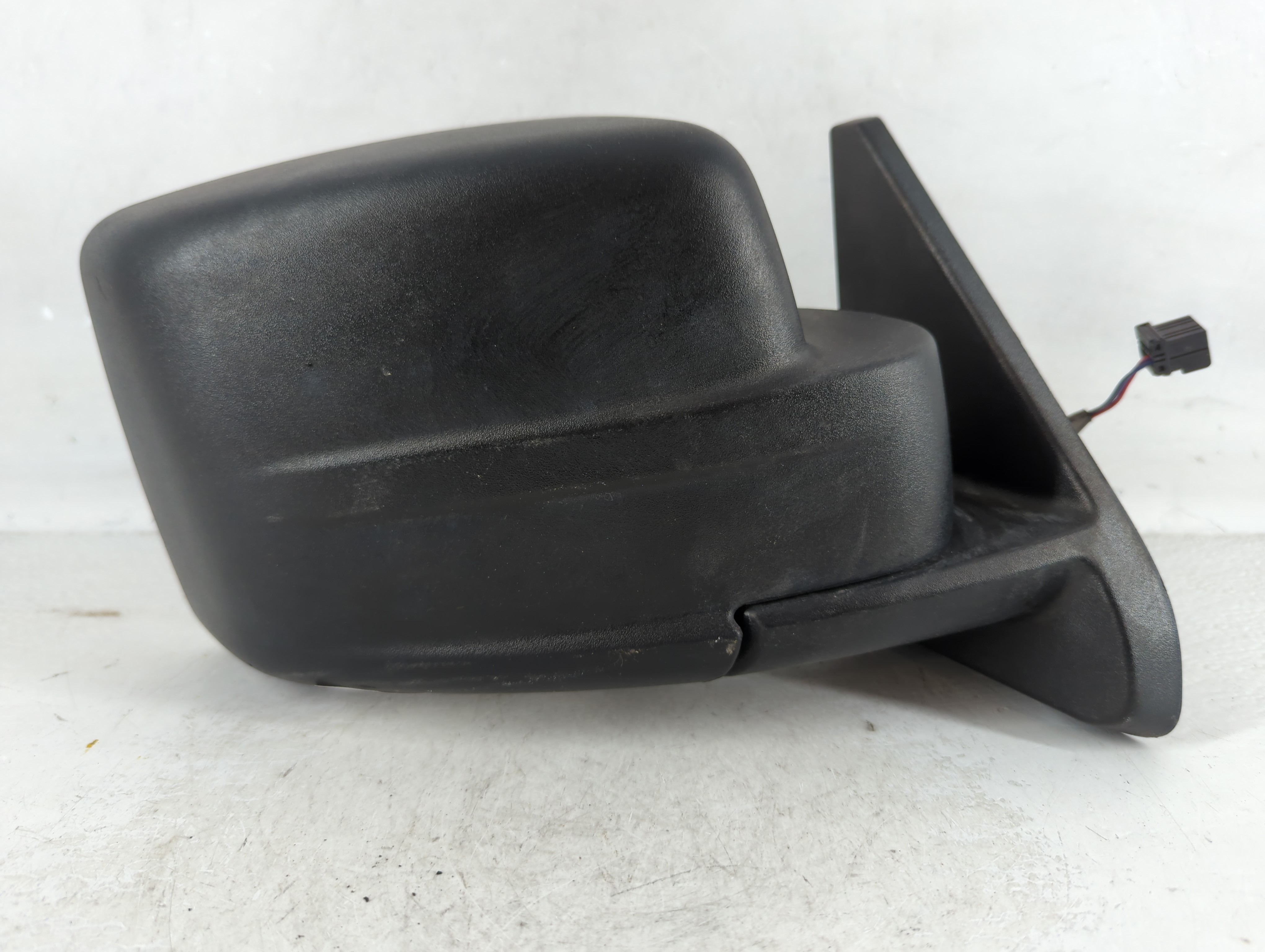 2007-2012 Jeep Patriot Passenger Right Side View Power Door Mirror Black 918467 - Oemusedautoparts1.com