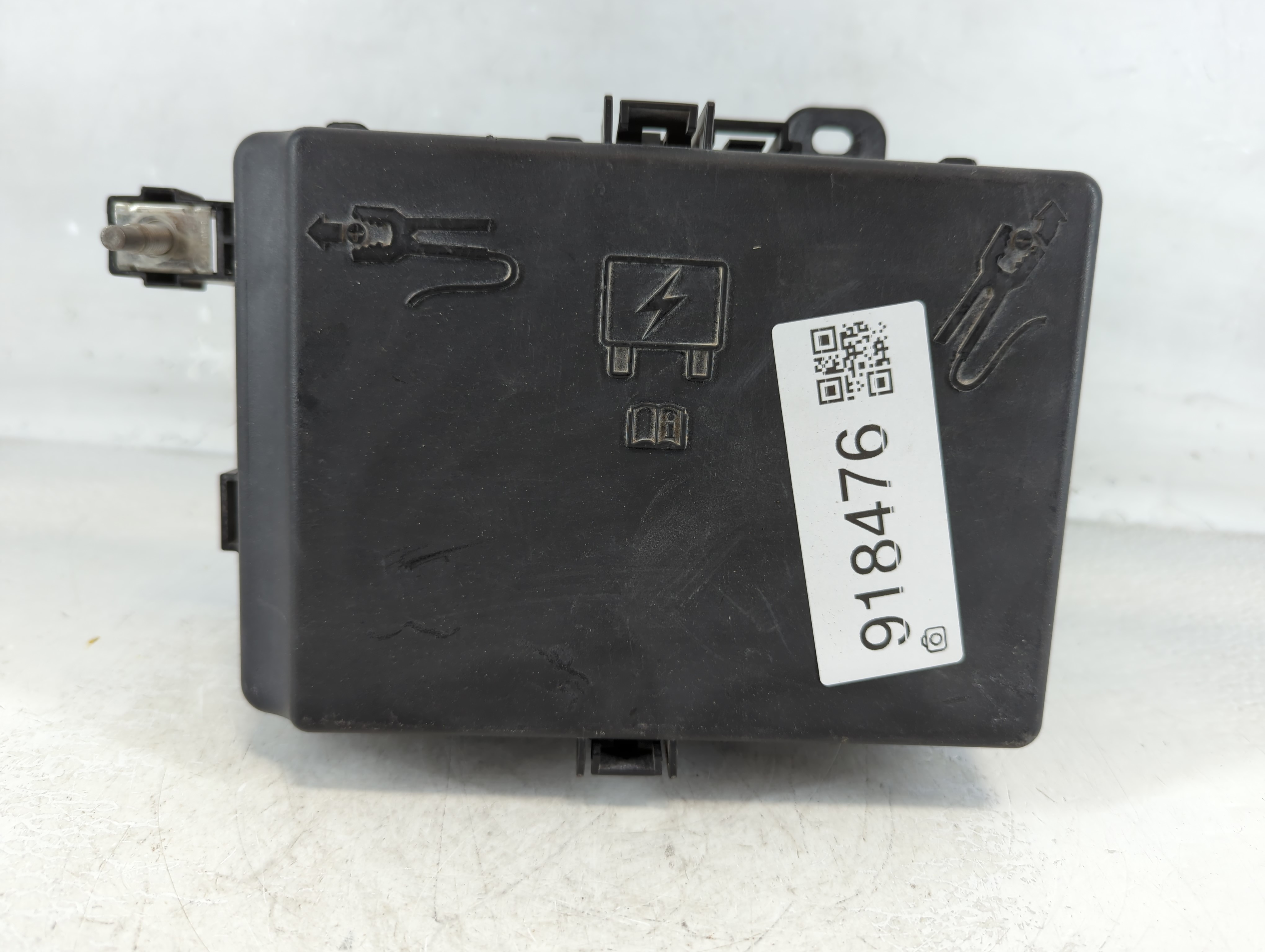 2019-2019 Dodge Challenger Fusebox Fuse Box Relay Module P68384600ac 918476 - Oemusedautoparts1.com