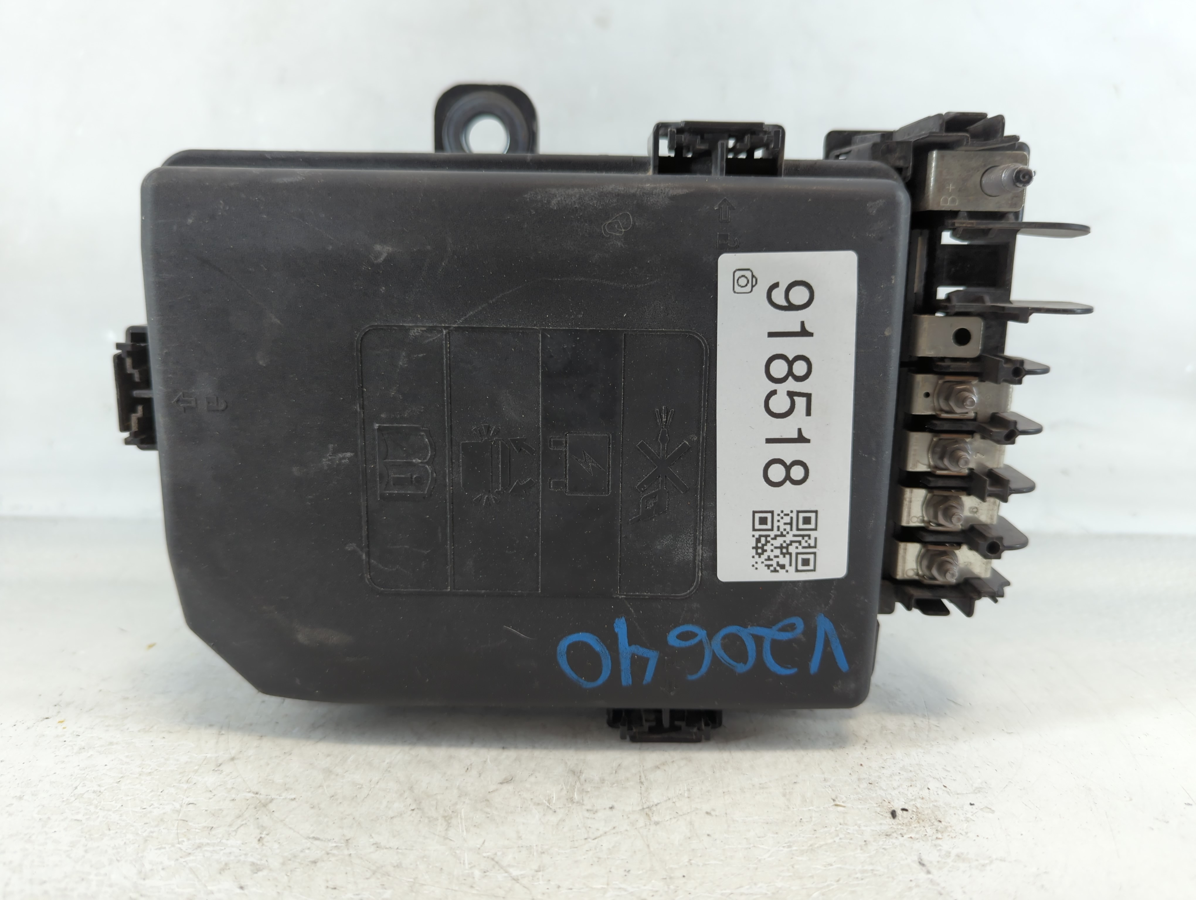 2018-2019 Chevrolet Equinox Fusebox Fuse Box Relay Module 84582317 918518 - Oemusedautoparts1.com
