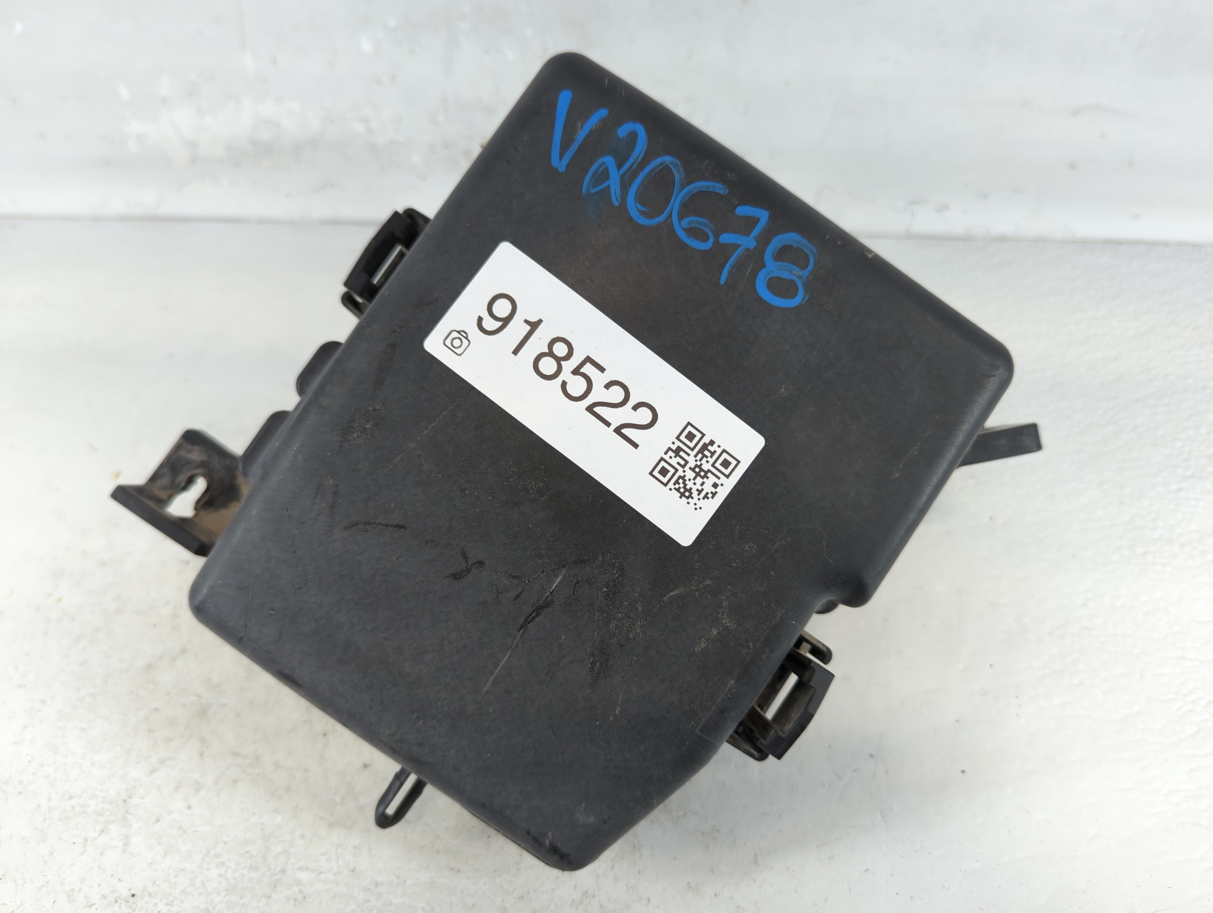 2014-2016 Kia Cadenza Fusebox Fuse Box Relay Module 91950-3s810 918522 - Oemusedautoparts1.com