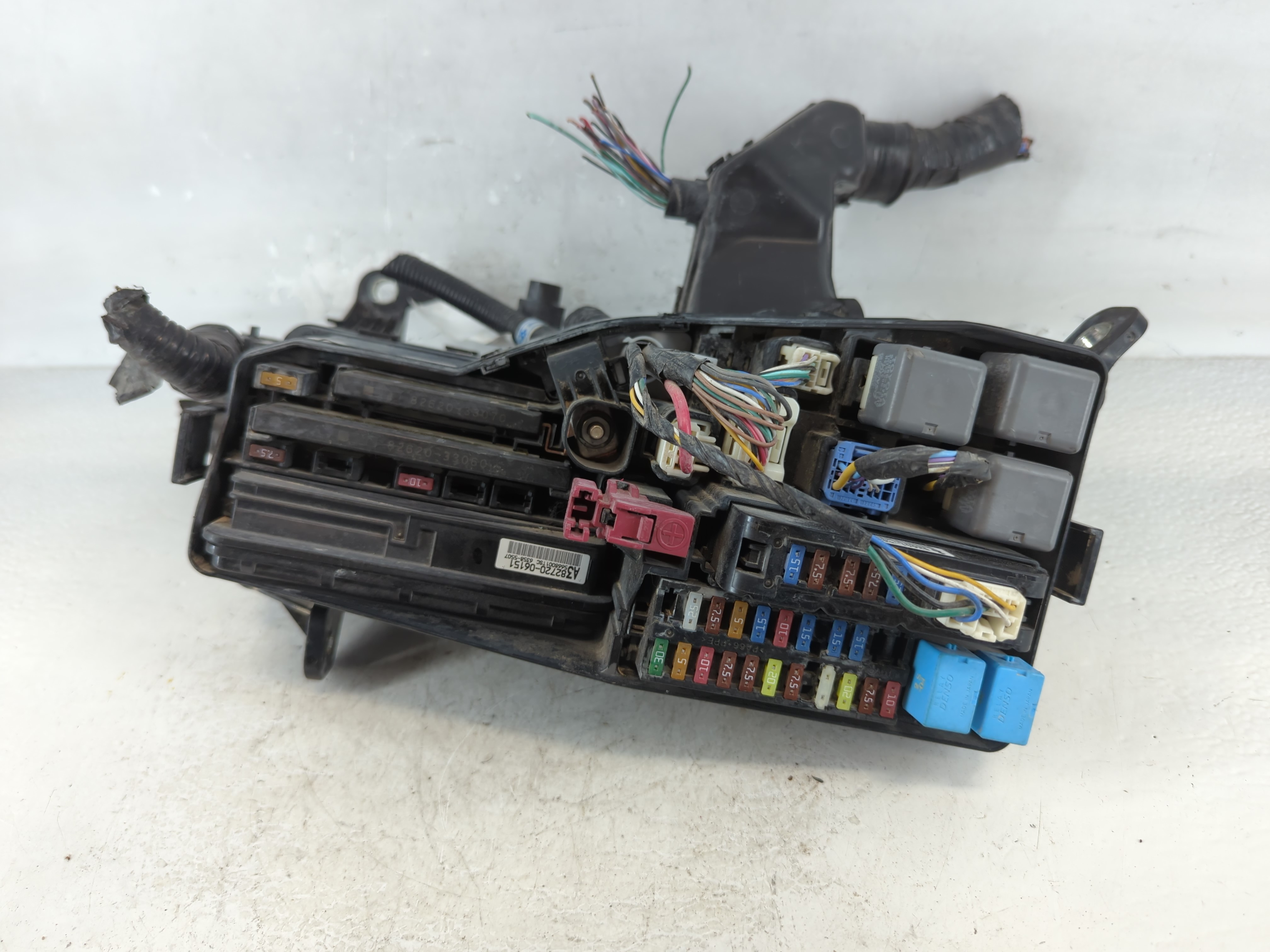 2012-2017 Toyota Camry Fusebox Fuse Box Relay Module 82720-060151 918524 - Oemusedautoparts1.com