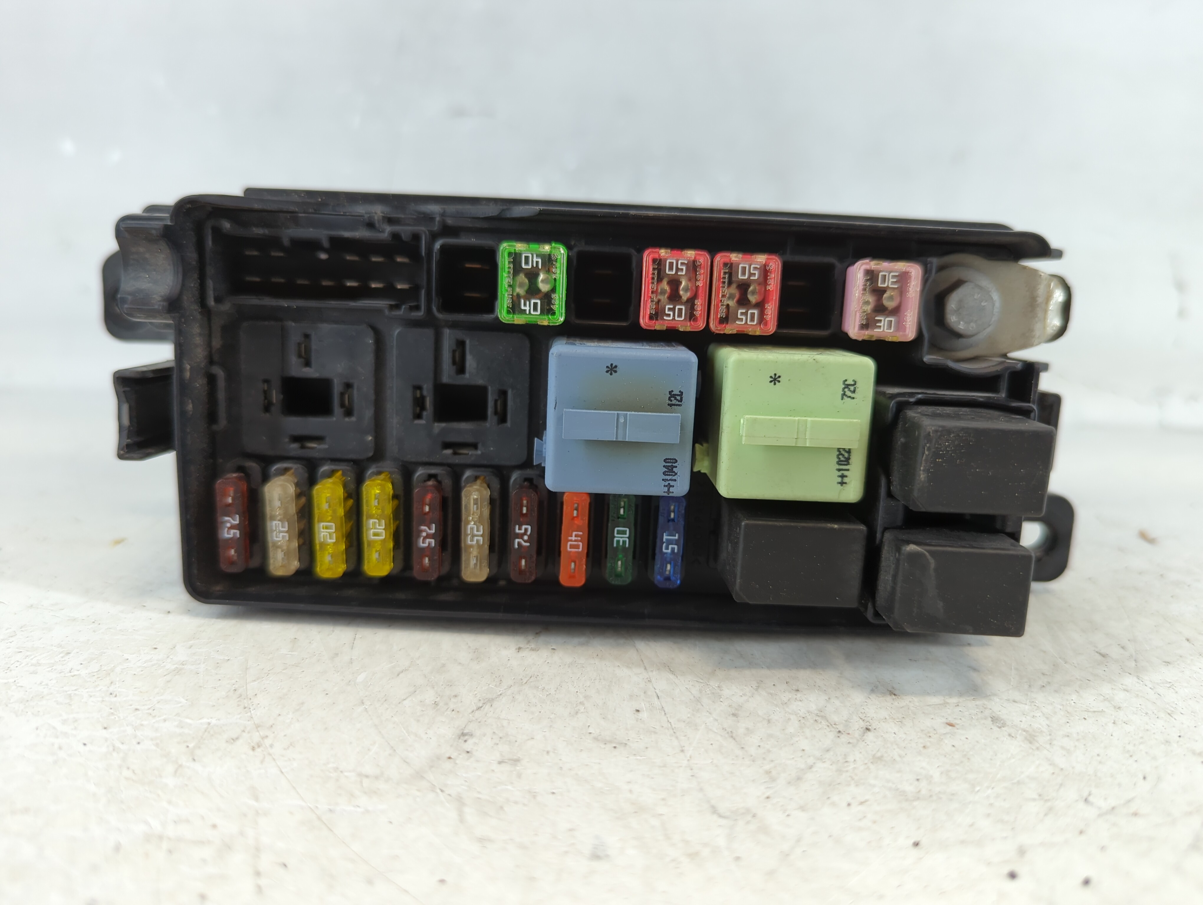 2010-2011 Mini Cooper Fusebox Fuse Box Relay Module 9213372-01 918532 - Oemusedautoparts1.com