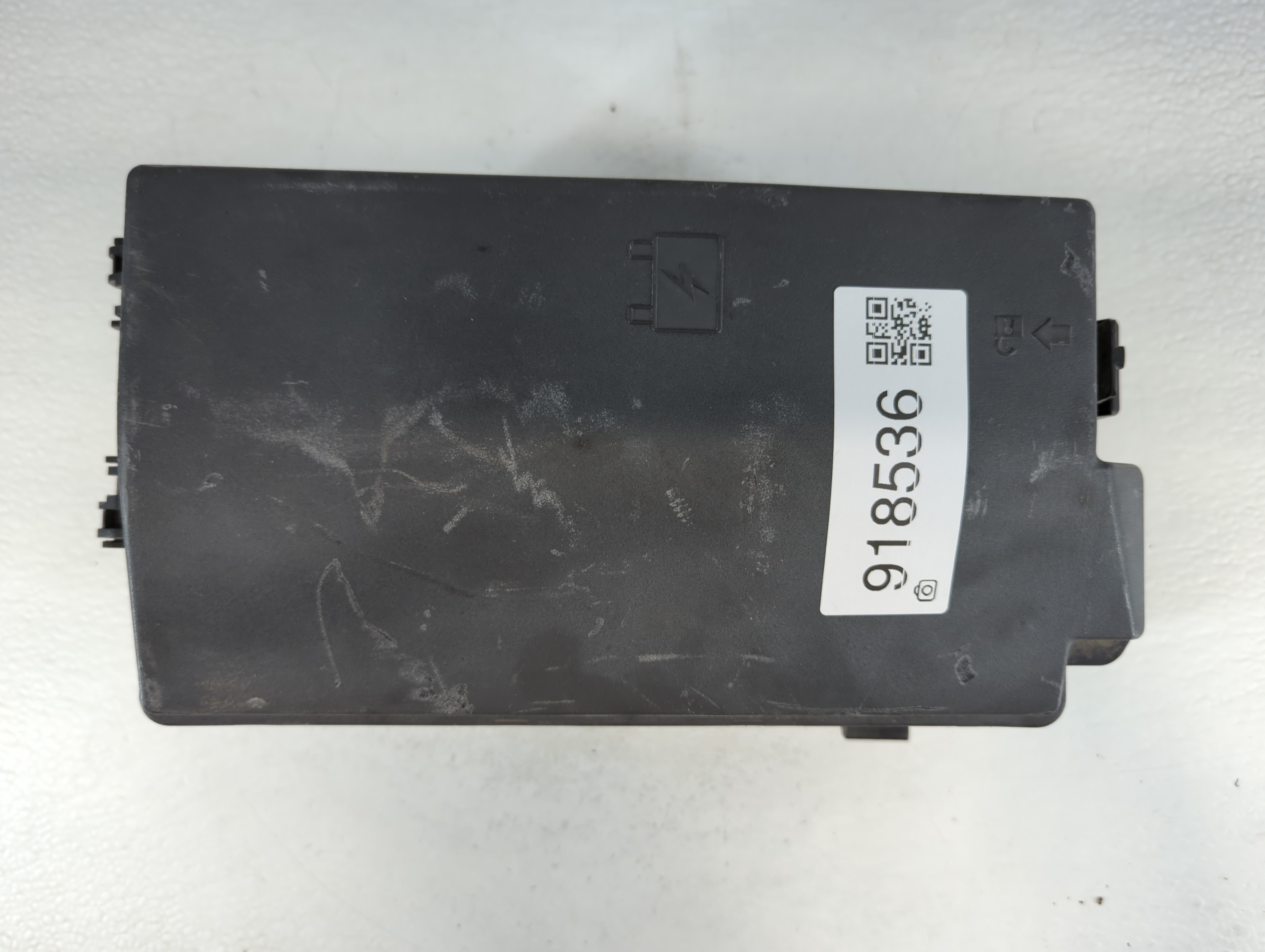 Picture of 2012-2015 Chevrolet Camaro Fusebox Fuse Box Relay Module 22760635 918536