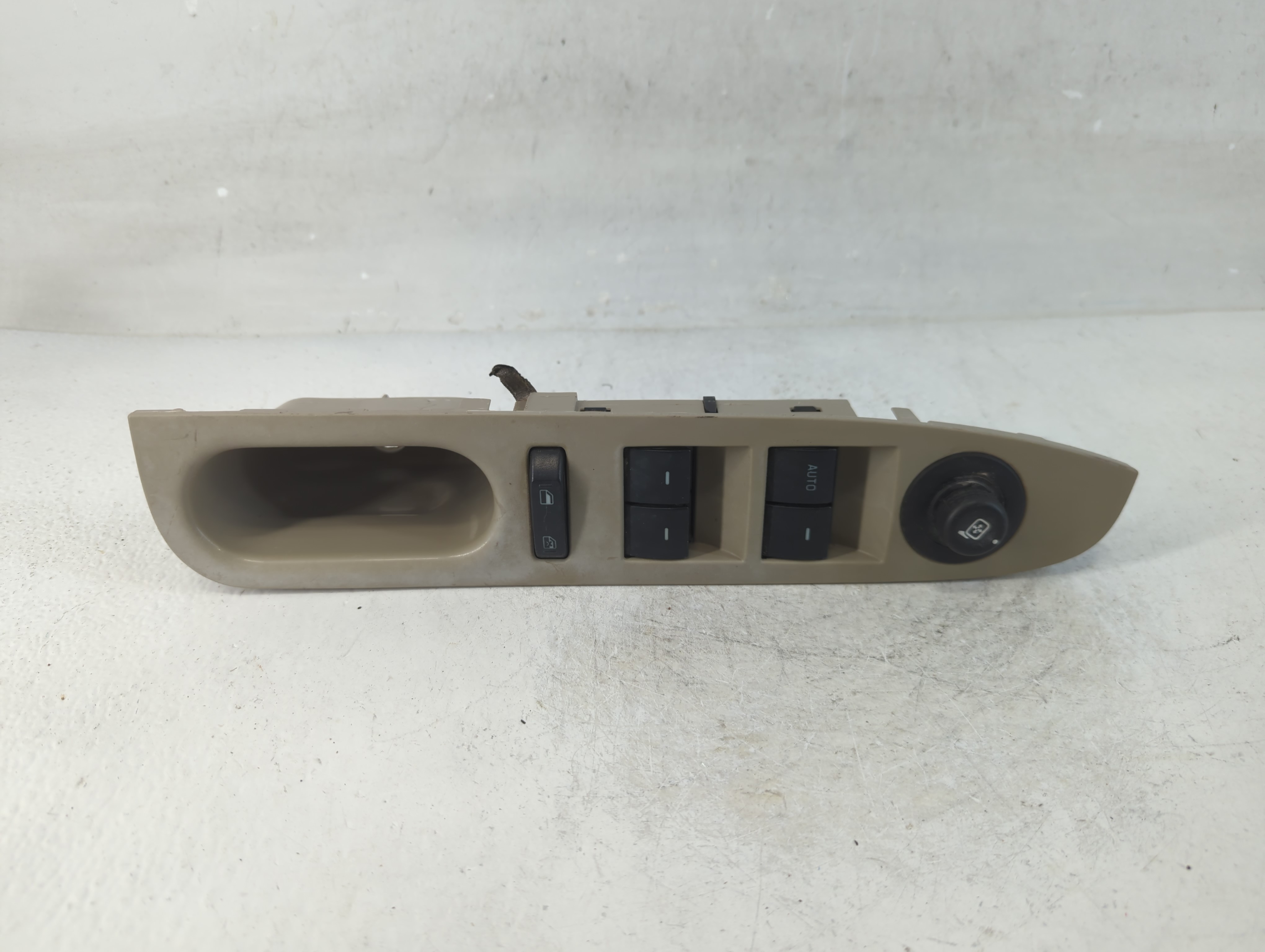 2011-2012 Ford Fusion Driver Left Door Master Power Window Switch 918552 - Oemusedautoparts1.com